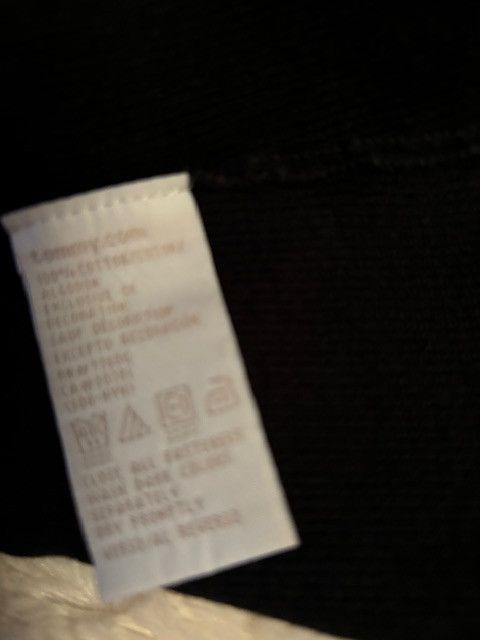 Tommy Hilfiger Tommy Hilfiger Black and Pink ribbed sweater Ladies Size S Size S / US 4 / IT 40 - 10 Thumbnail
