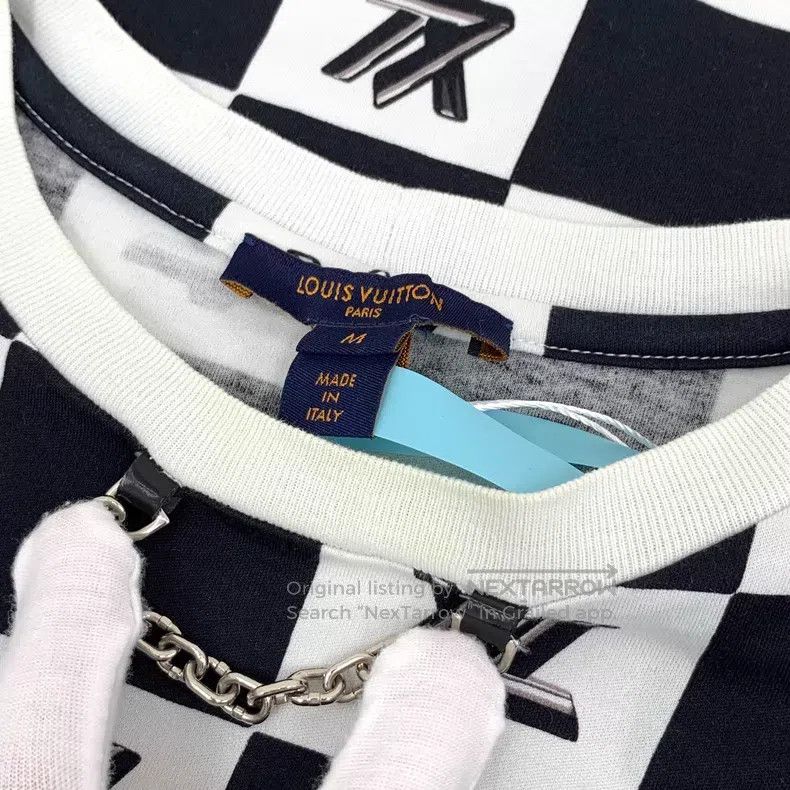 Louis Vuitton Louis Vuitton Color-block logo crewneck cotton short-sleev Size US M / EU 48-50 / 2 - 9 Thumbnail