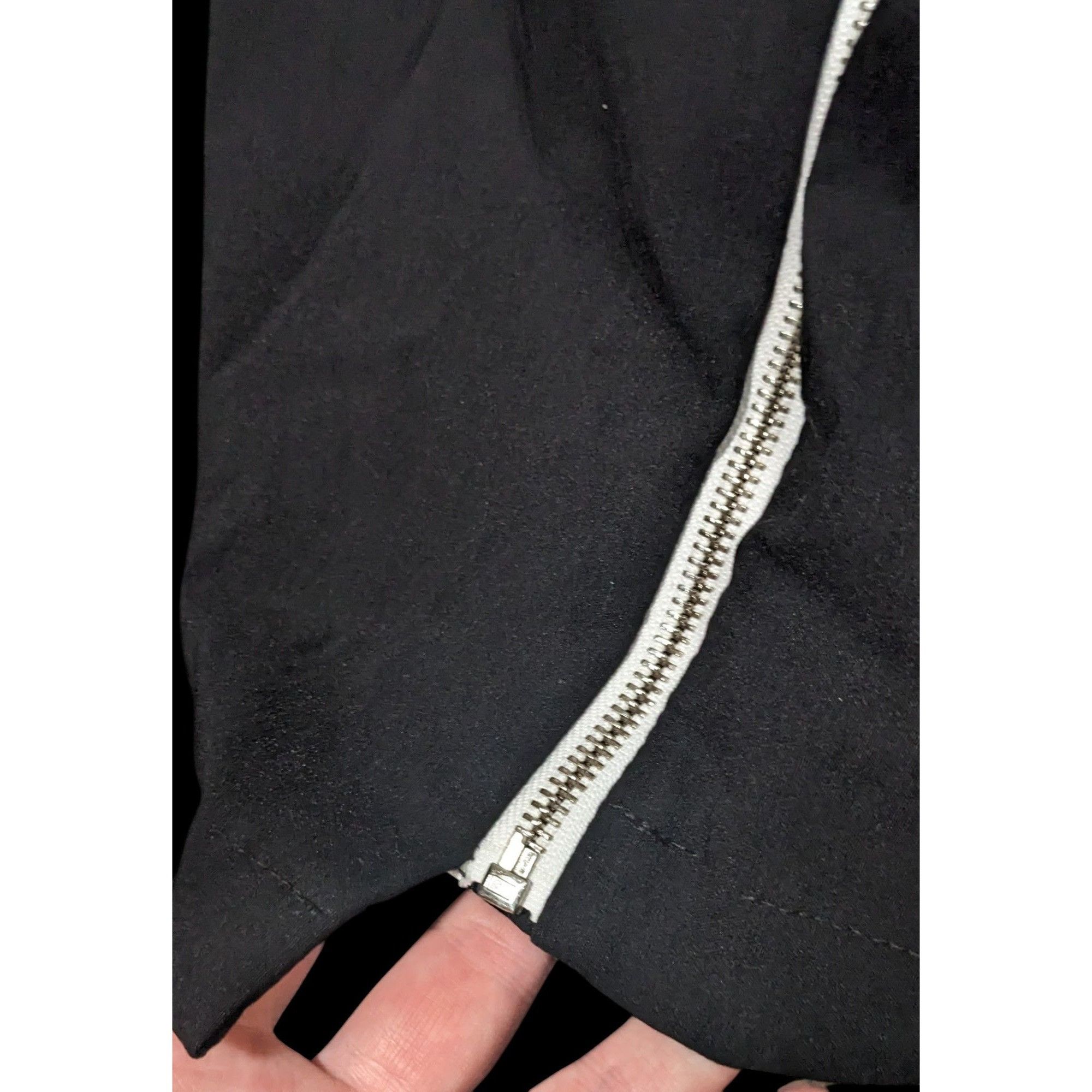 Insight Insight Gothic Black And White Asymmetrical Knee Length Skir Size 28" / US 6 / IT 42 - 4 Thumbnail