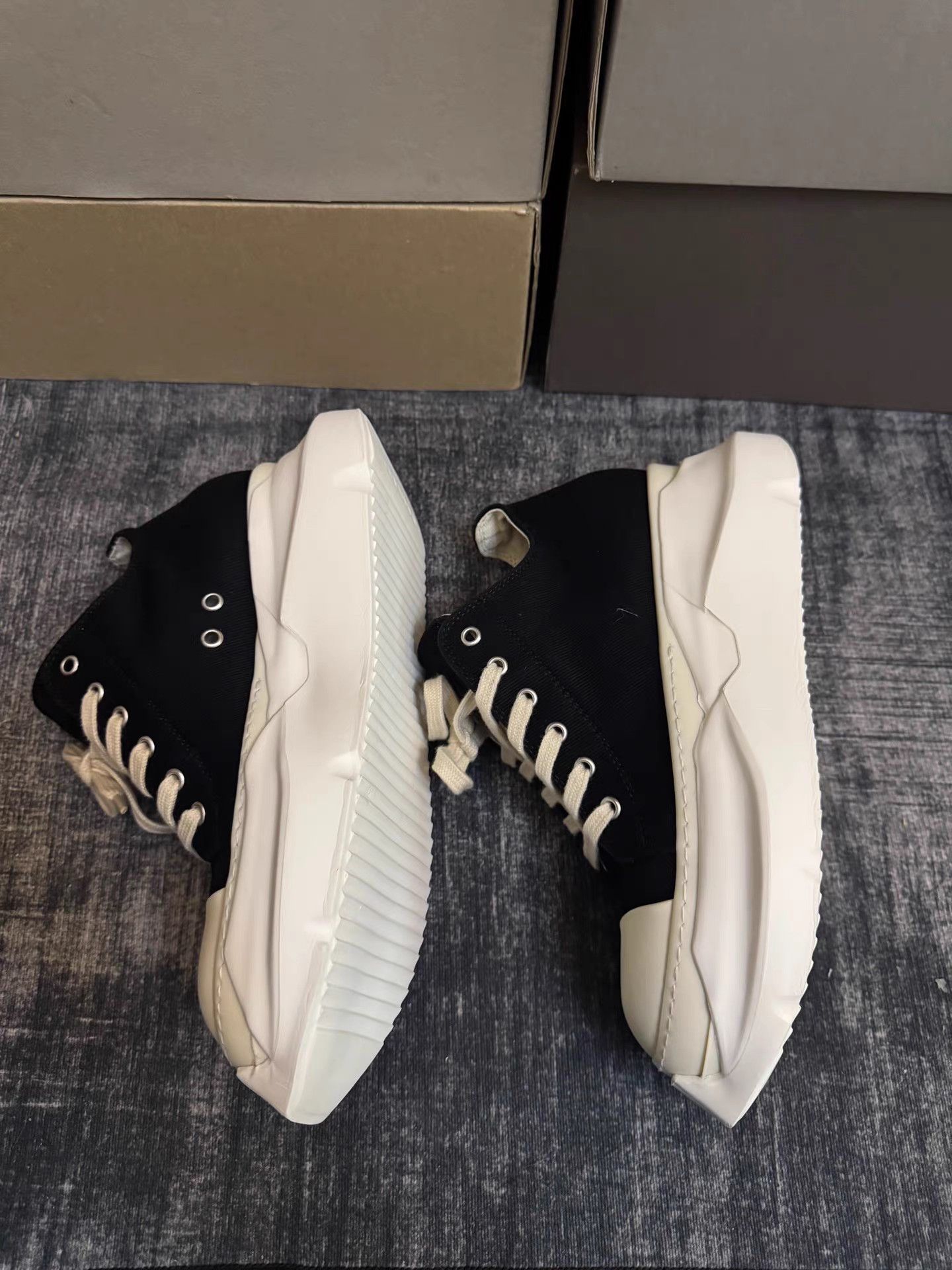 Rick Owens Rick Owens Tank Sole Turbo Cyclops Size US 7 / EU 40 - 6 Thumbnail
