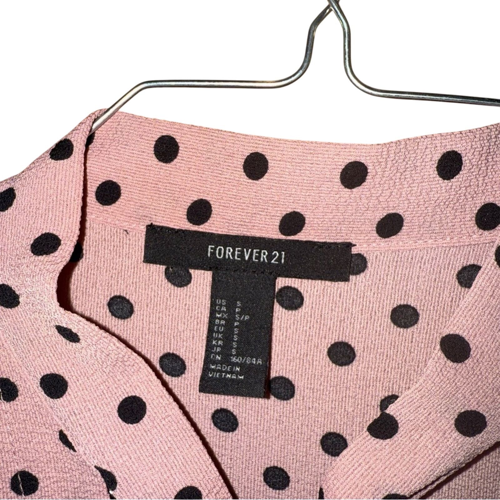 Forever 21 Forever 21 Size Small Polka Dot Blouse - Pink and Black Size S / US 4 / IT 40 - 4 Thumbnail