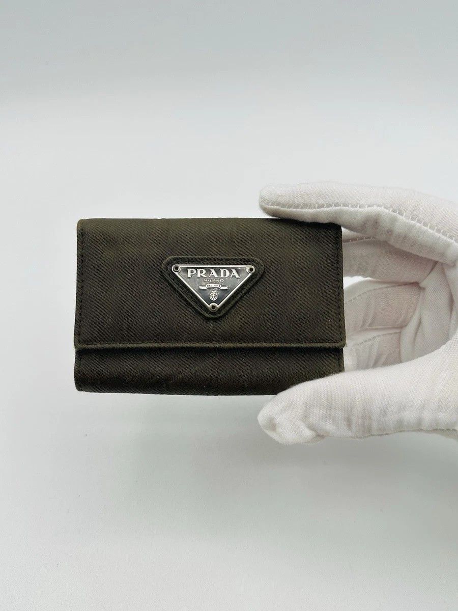 Prada Prada Wallet Olive Green Nylon Leather Trifold Y2K Size ONE SIZE - 1 Thumbnail