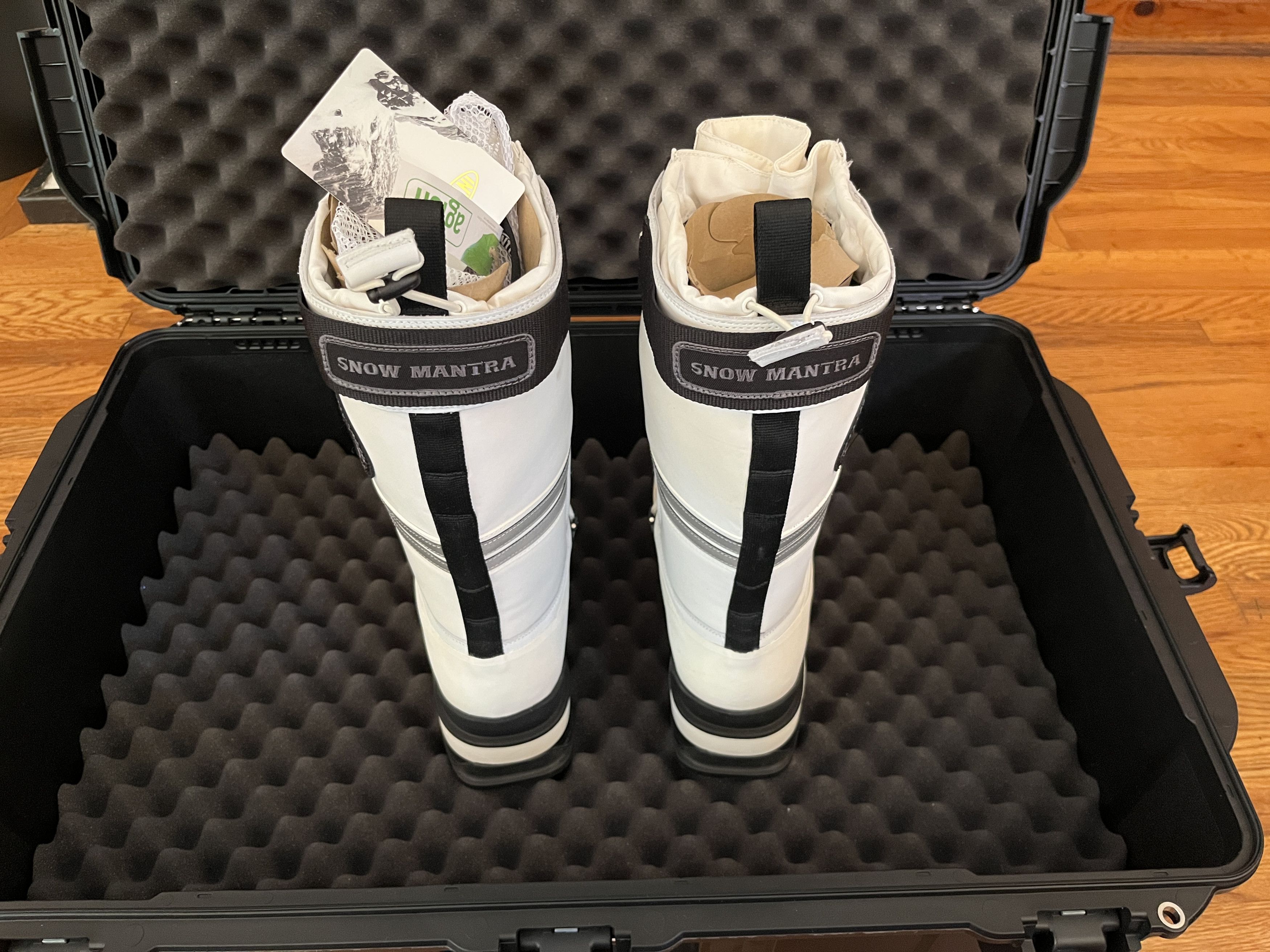 Canada Goose CANADA GOOSE SNOW MANTRA BOOTS Size US 9 / IT 39 - 8 Thumbnail