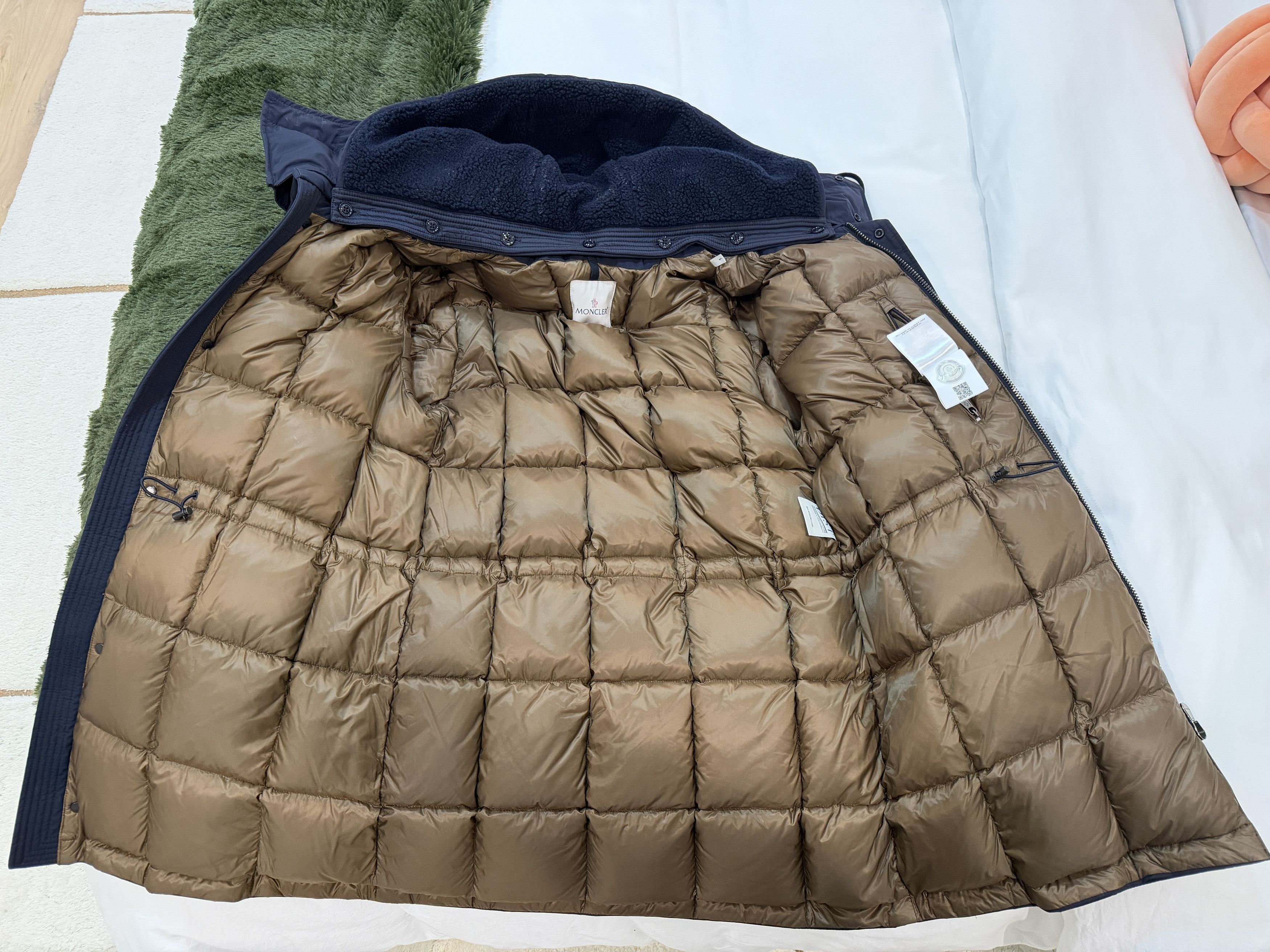 Moncler Authentic Moncler Perrault Navy Hooded Down Jacket SZ1 Size US S / EU 44-46 / 1 - 6 Thumbnail