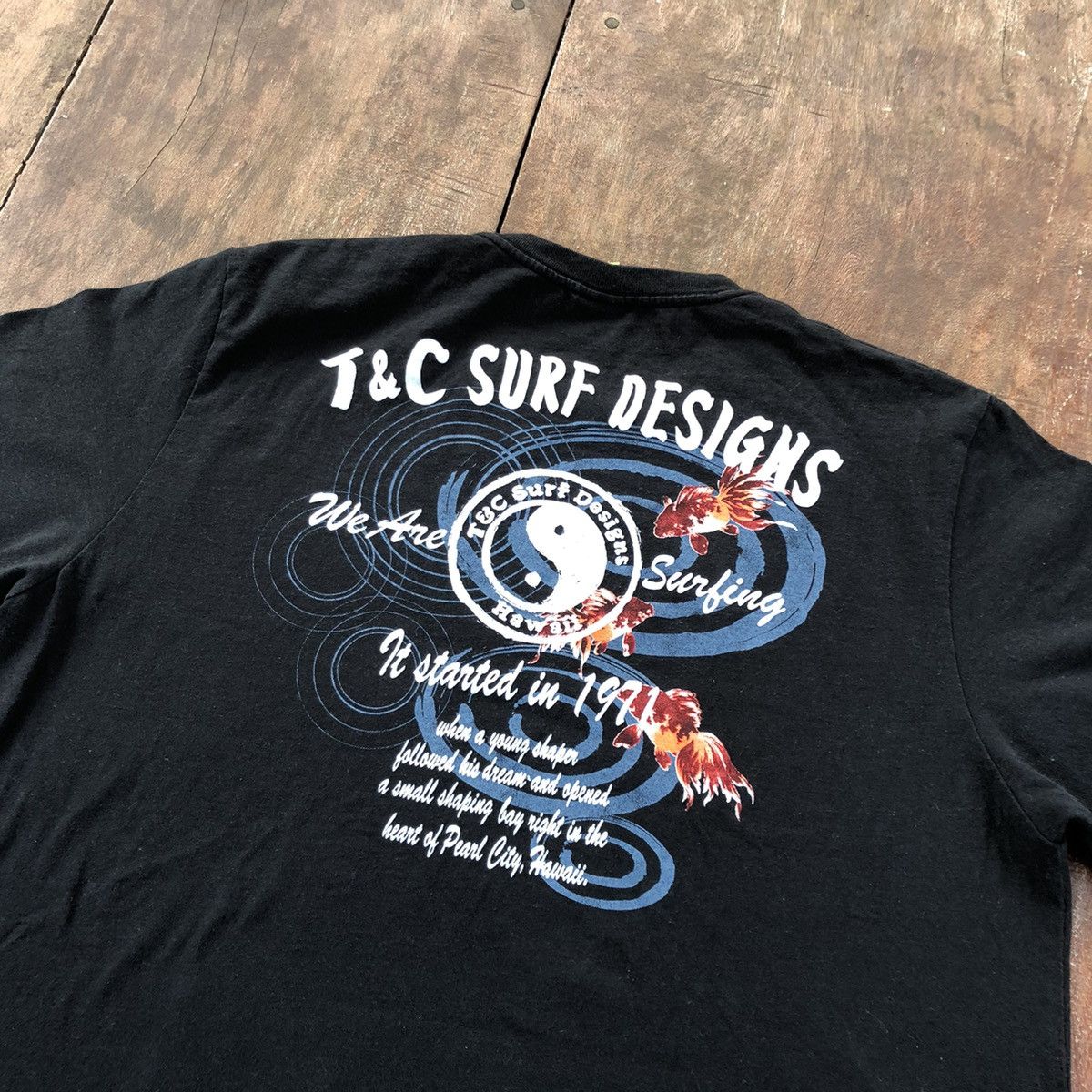 Vintage Vintage T&C Hawaii Surfing T Shirt Size US L / EU 52-54 / 3 - 1 Thumbnail