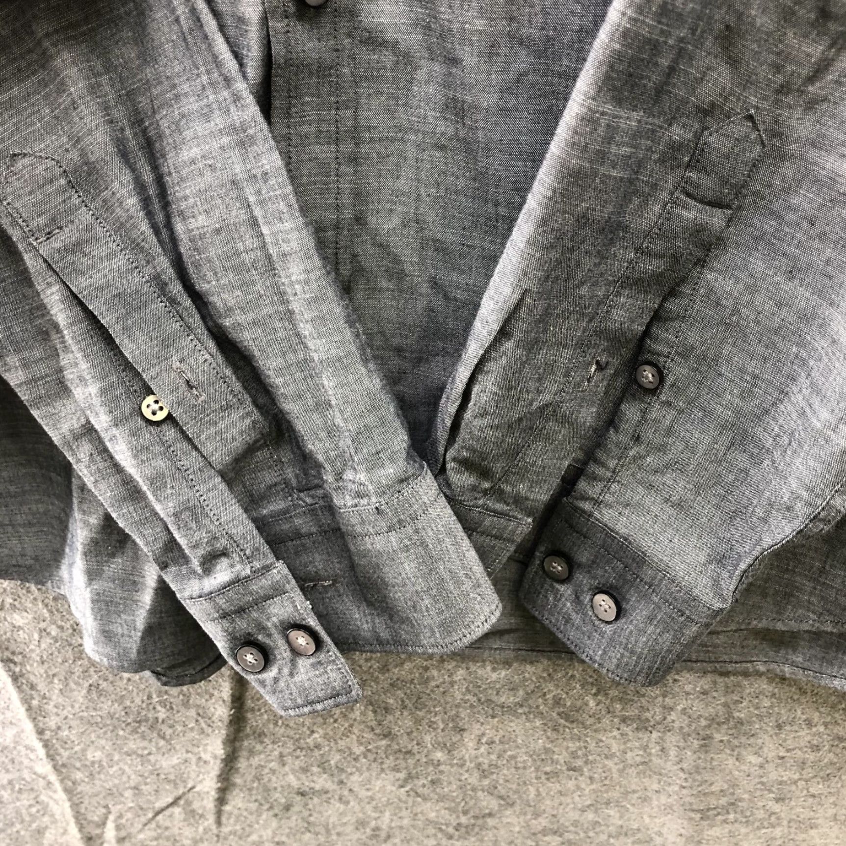 Express Express Button Down Shirt Mens L Gray Long Sleeve Cotton Utility Slim Classic Pockets Size US L / EU 52-54 / 3 - 5 Thumbnail