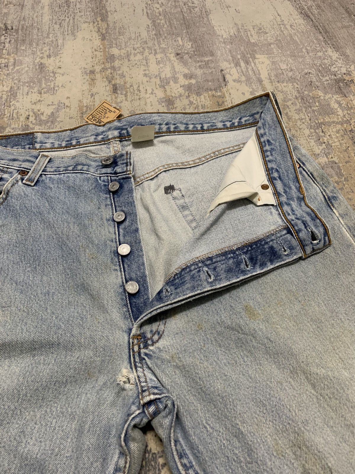 Levi's VTG Levi's 501 Light Wash Repaired Distressed Jeans Size US 35 - 4 Thumbnail