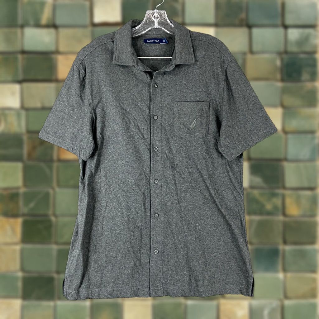 Nautica Nautica Button-Up Shirt Men Short Sleeve Gray Adult Medium M Regular Size Size US 31 - 1 Thumbnail