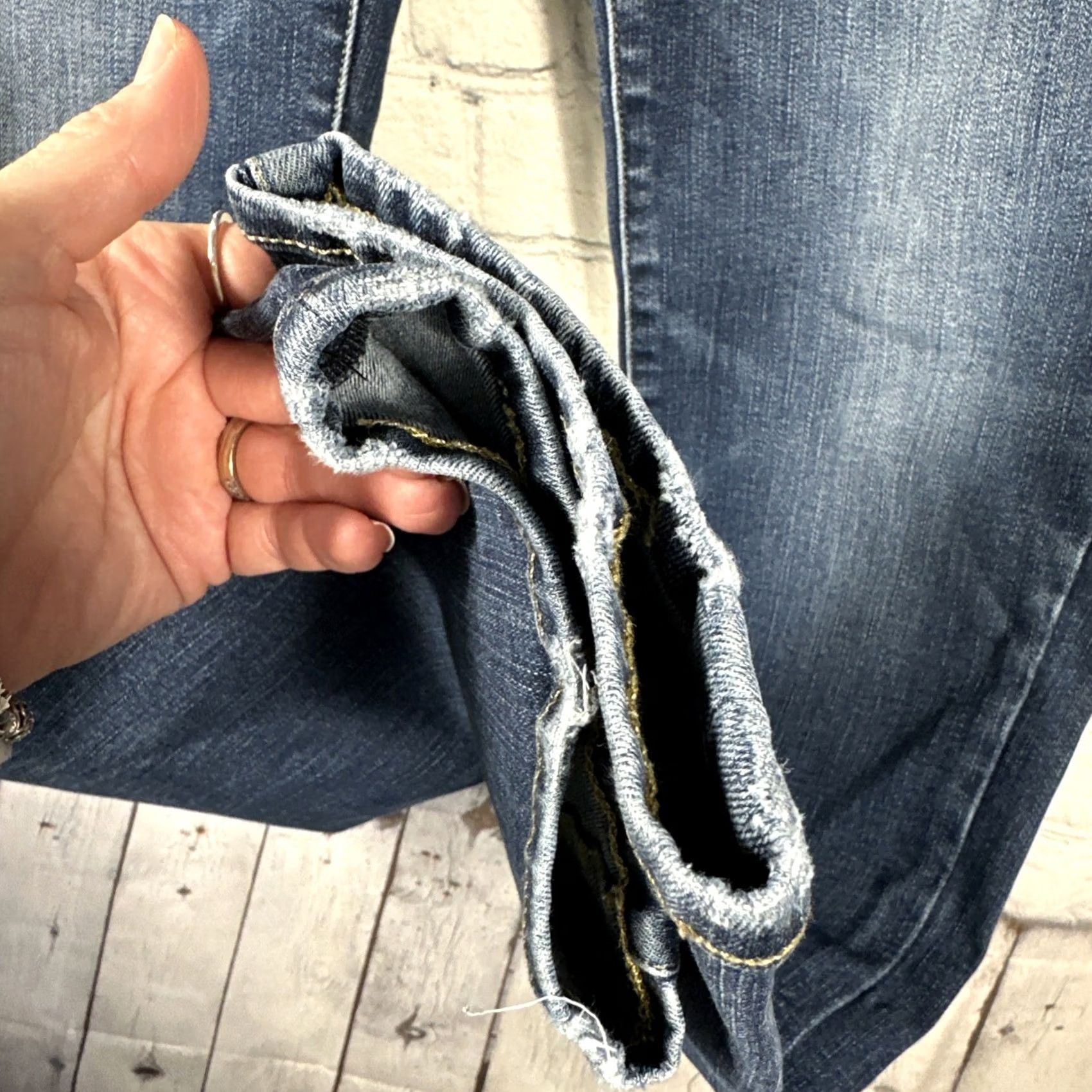 American Eagle Outfitters Item Specifications: Features: Squishy, Plush Size US 30 / EU 46 - 3 Thumbnail