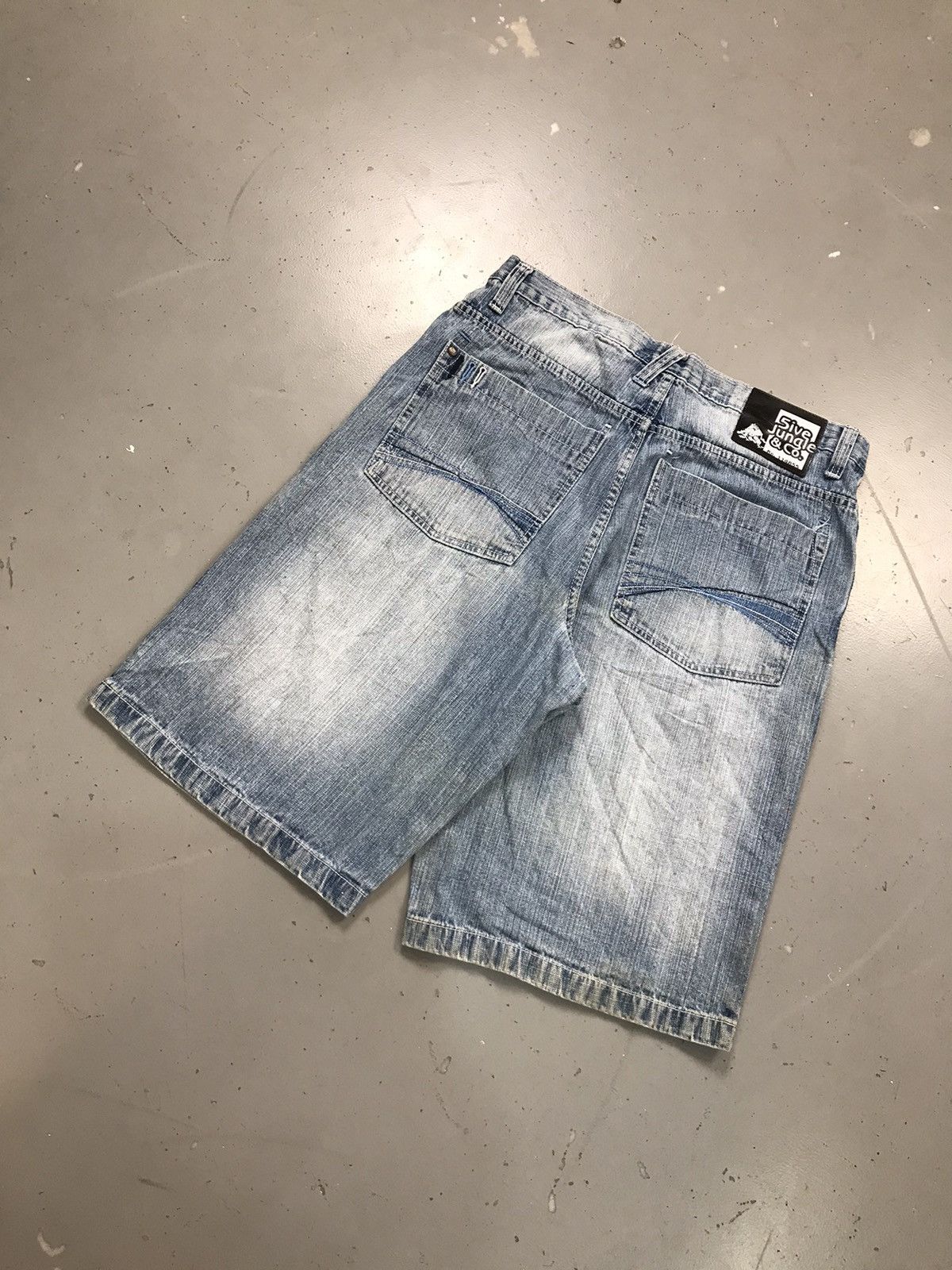 Vintage Vintage 5ive jungle & co skater denim jort Size US 36 / EU 52 - 10 Thumbnail