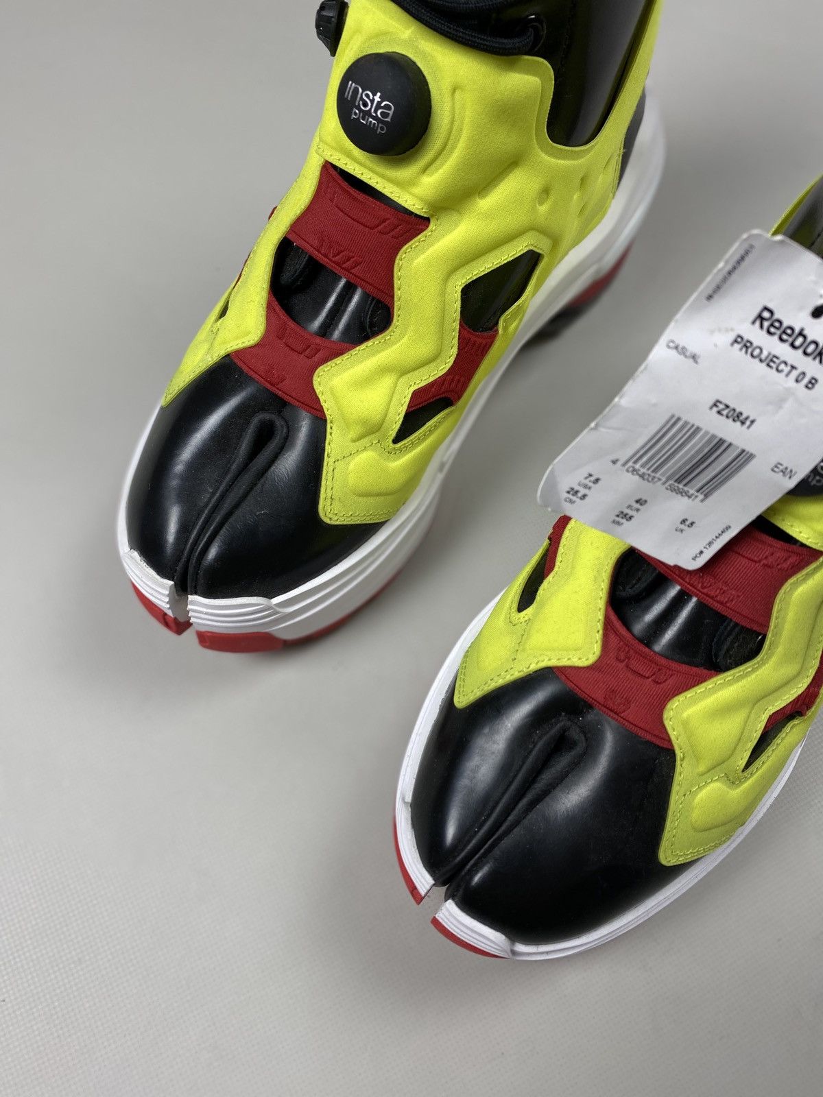 Maison Margiela × Reebok Maison Margiela Insta Pump Fury Tabi Project 0 B Sneakers Size US 7.5 / EU 40-41 - 14 Thumbnail