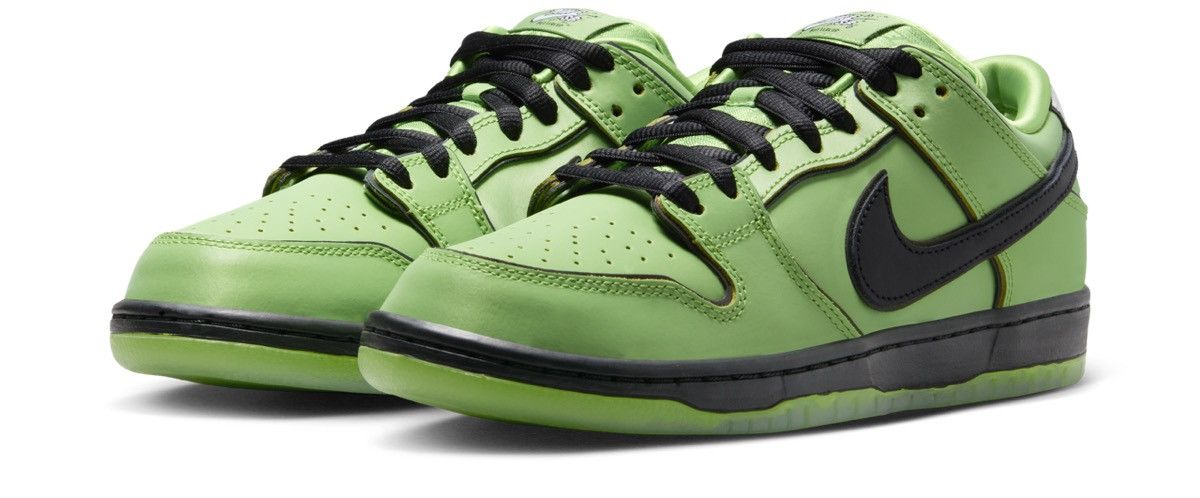 Nike Nike SB Dunk power puff girl Size US 10 / EU 43 - 12 Thumbnail