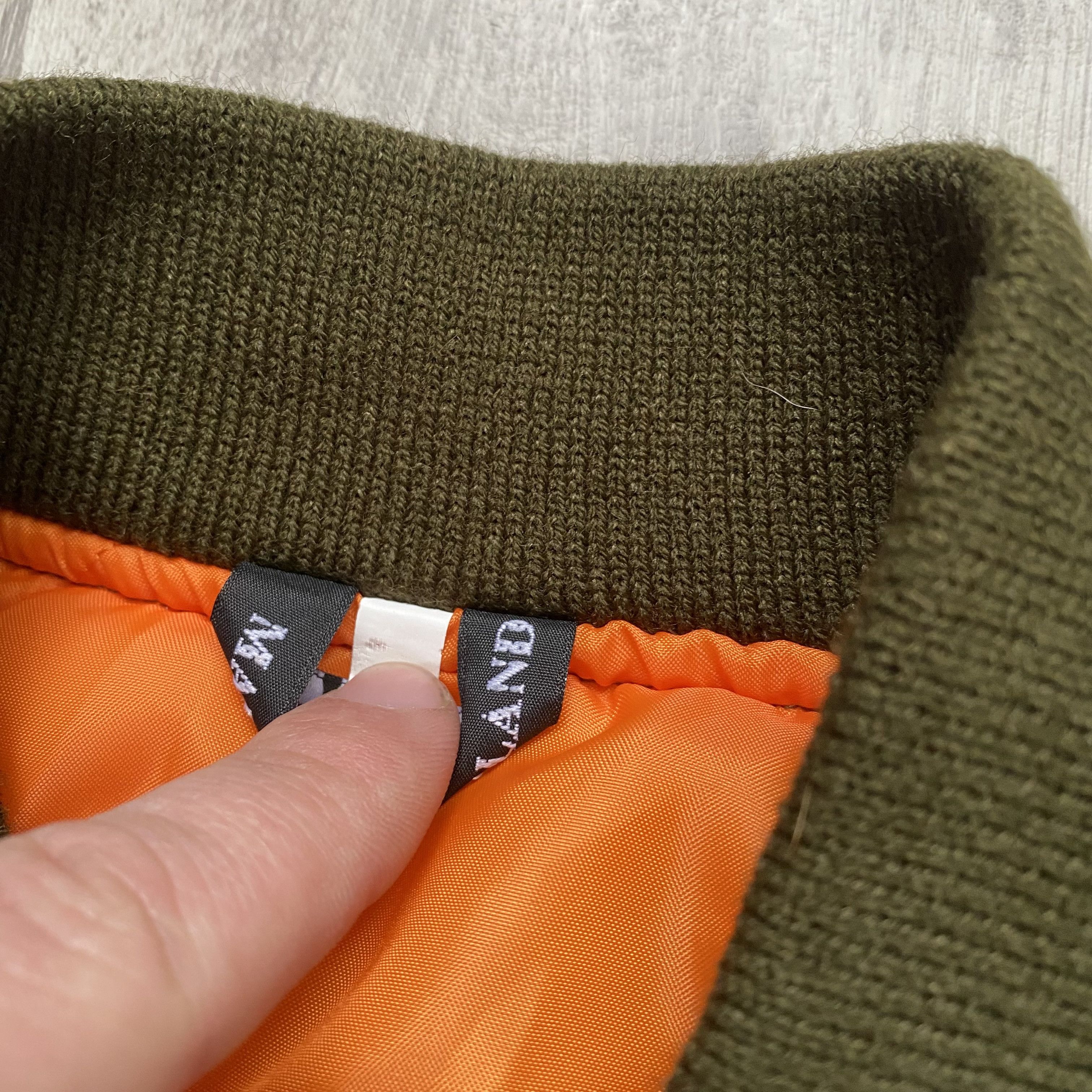 Alpha Industries MA 1 Flyer Bomber Jacket Boxy Fit Olive Made in England Size US M / EU 48-50 / 2 - 6 Thumbnail