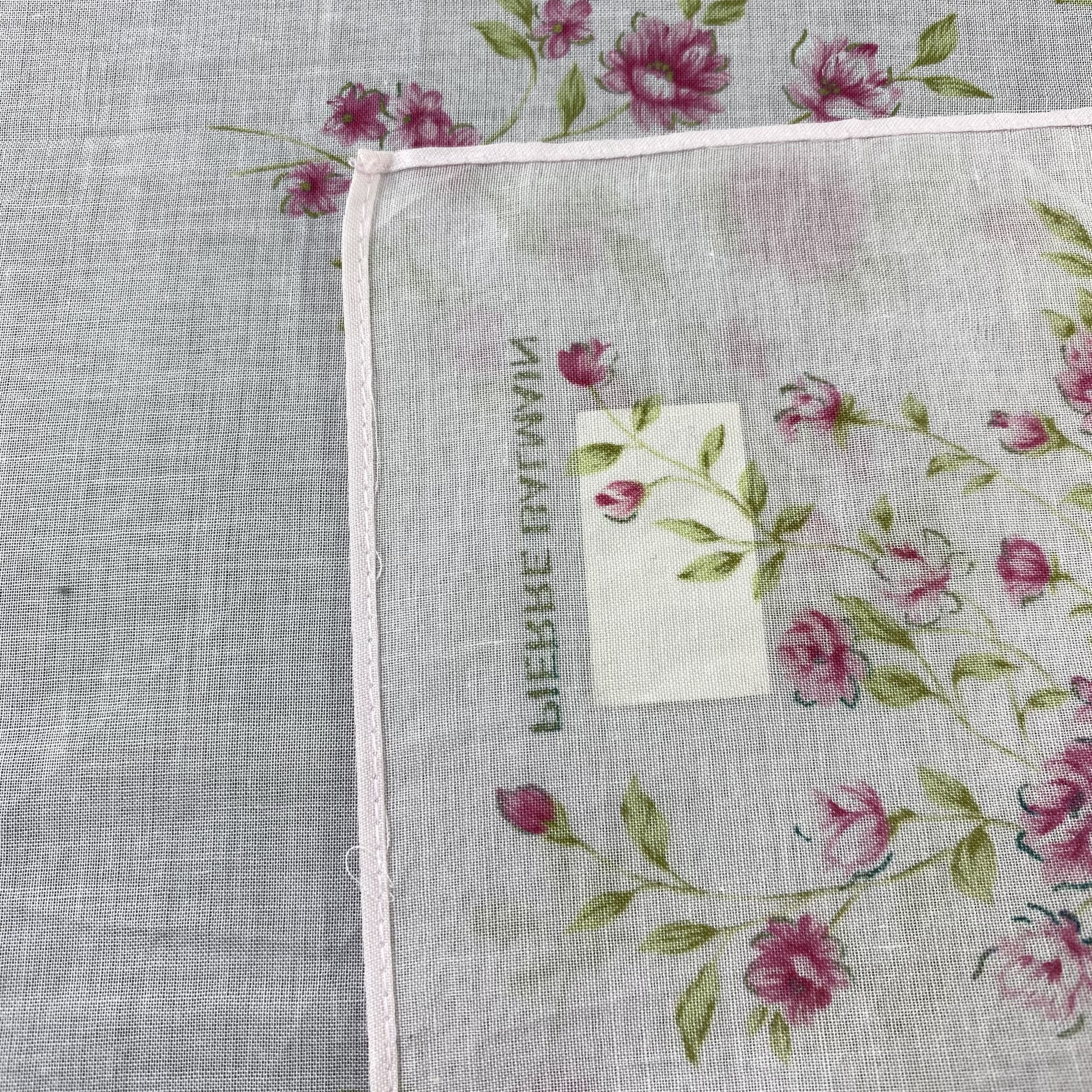 Pierre Balmain Pierre Balmain Handkerchief / Bandana / Neckerchief-B1382 Size ONE SIZE - 6 Thumbnail