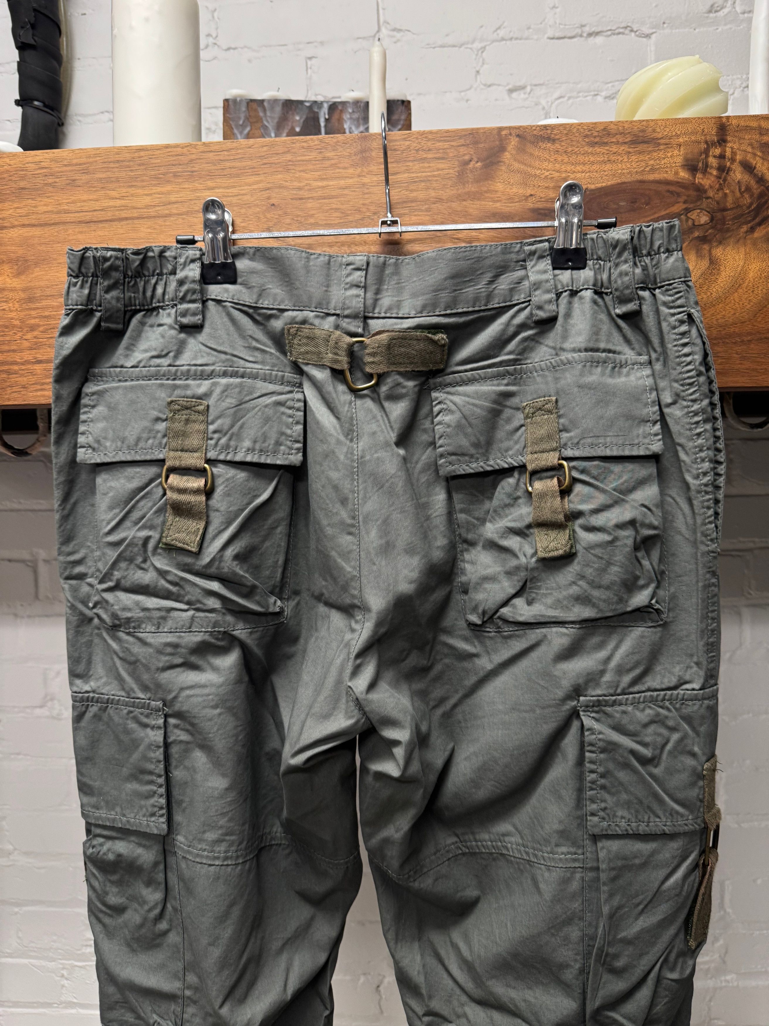 Dolce & Gabbana 2000s Dolce & Gabbana Military Green 3D Pocket Cargo Pants Size US 34 / EU 50 - 2 Thumbnail