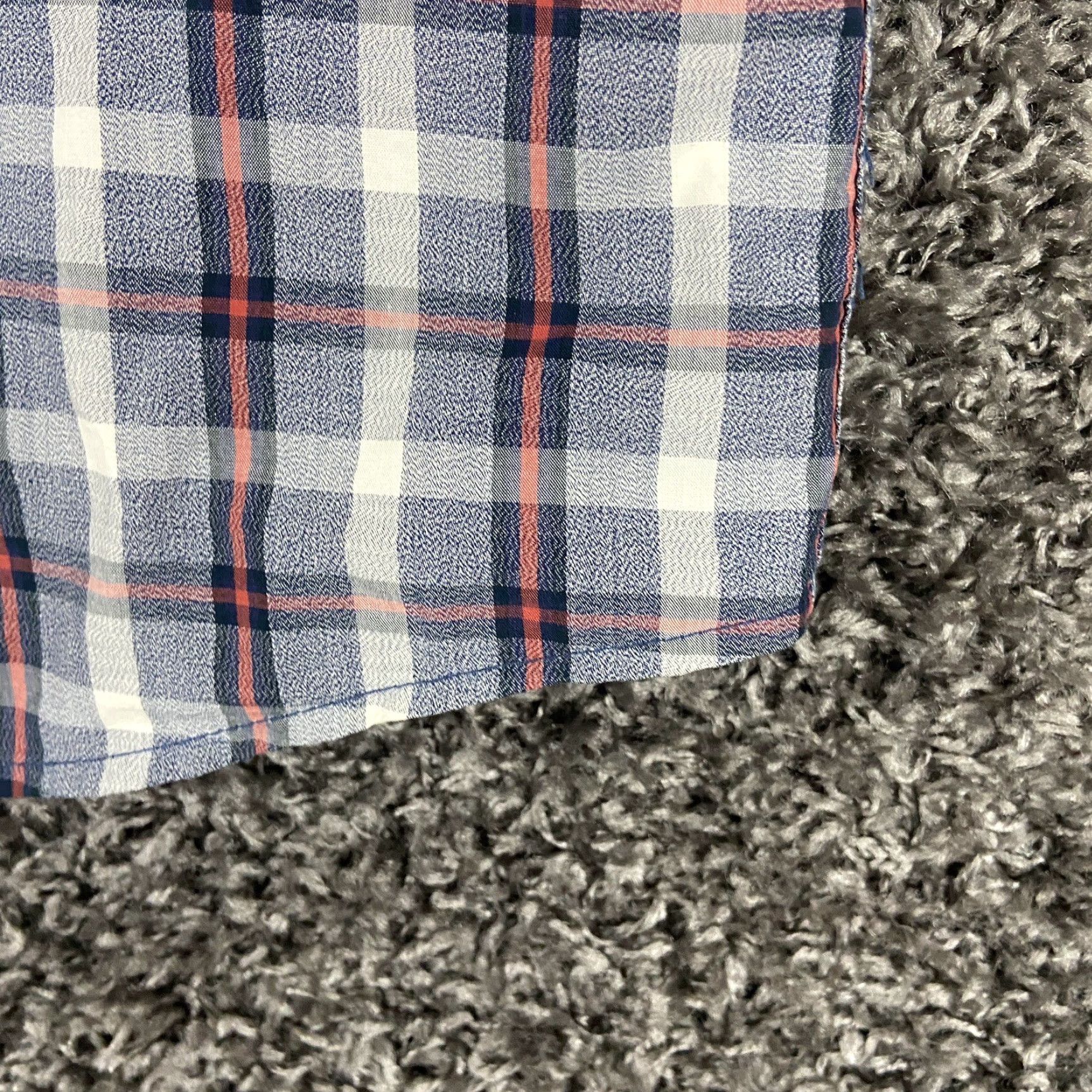 Abercrombie & Fitch ABERCROMBIE & FITCH Plaid Button-Up Shirt Men’s L Short Sleeve Gray Red Multicolor Size US 33 - 2 Thumbnail