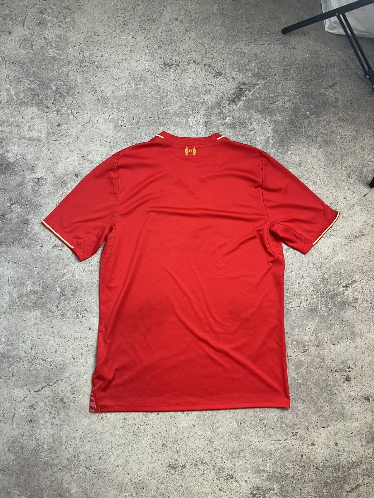 New Balance Liverpool 2015/2016 Home Soccer Jersey Football Shirt Size US M / EU 48-50 / 2 - 8 Thumbnail