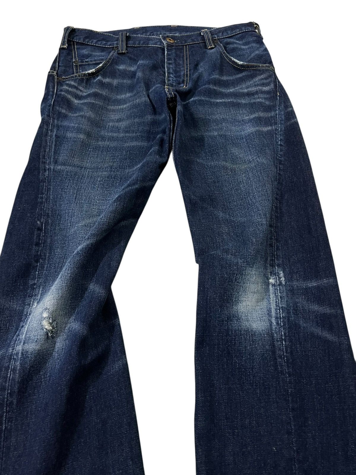 Japanese Brand RNA Twist Leg Distress Low Rise Flare Bootcut Jean Size US 29 - 4 Thumbnail
