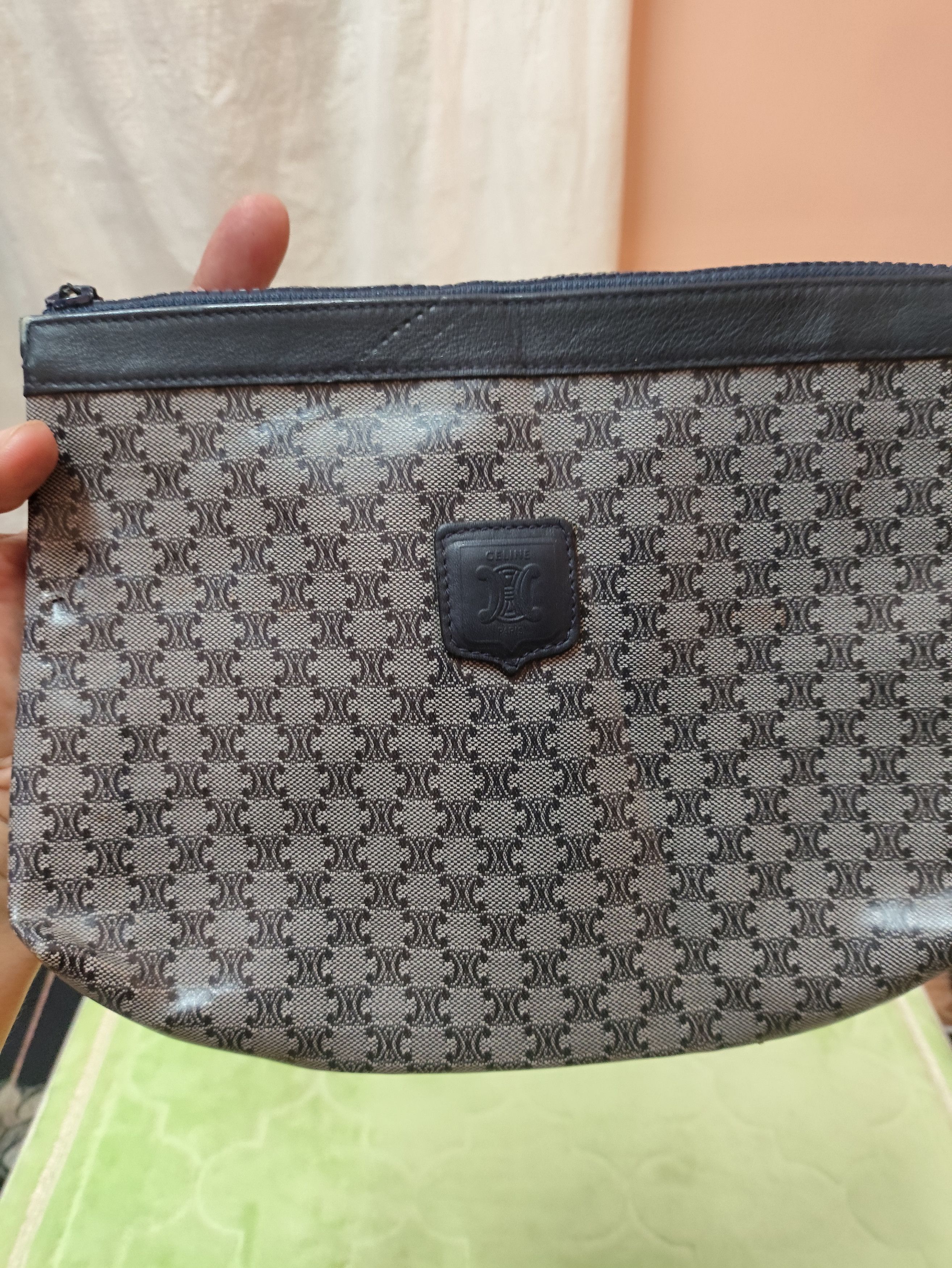 Celine × Vintage Distressed Celine Paris Clutch Bag (Zipper head Defect) Size ONE SIZE - 2 Thumbnail