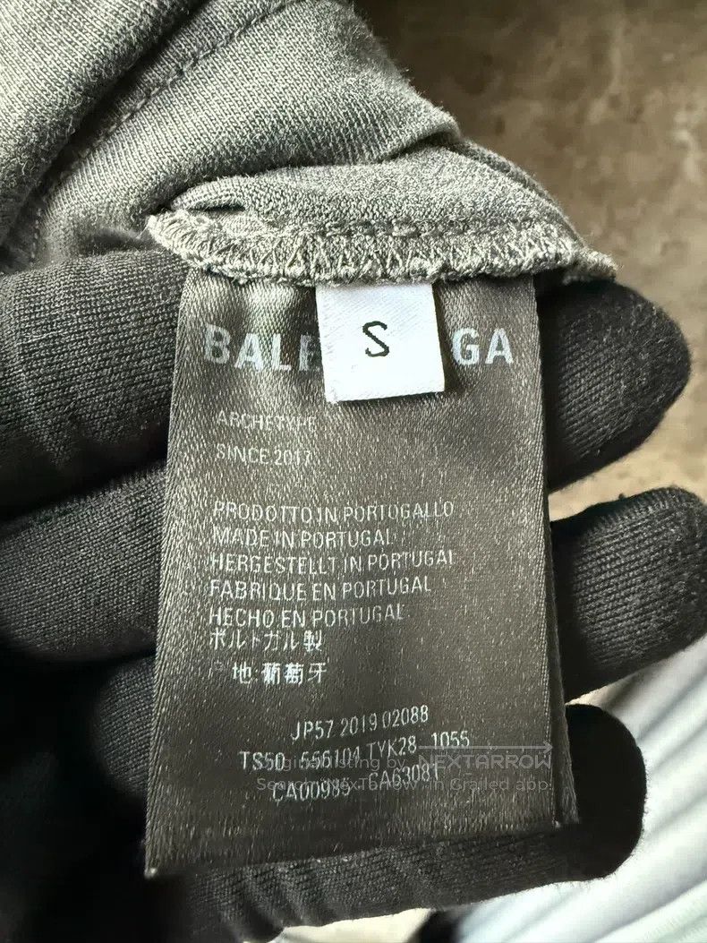 Balenciaga Balenciaga Washed Distressed Small Logo Print Short Sleeve Size US S / EU 44-46 / 1 - 4 Thumbnail
