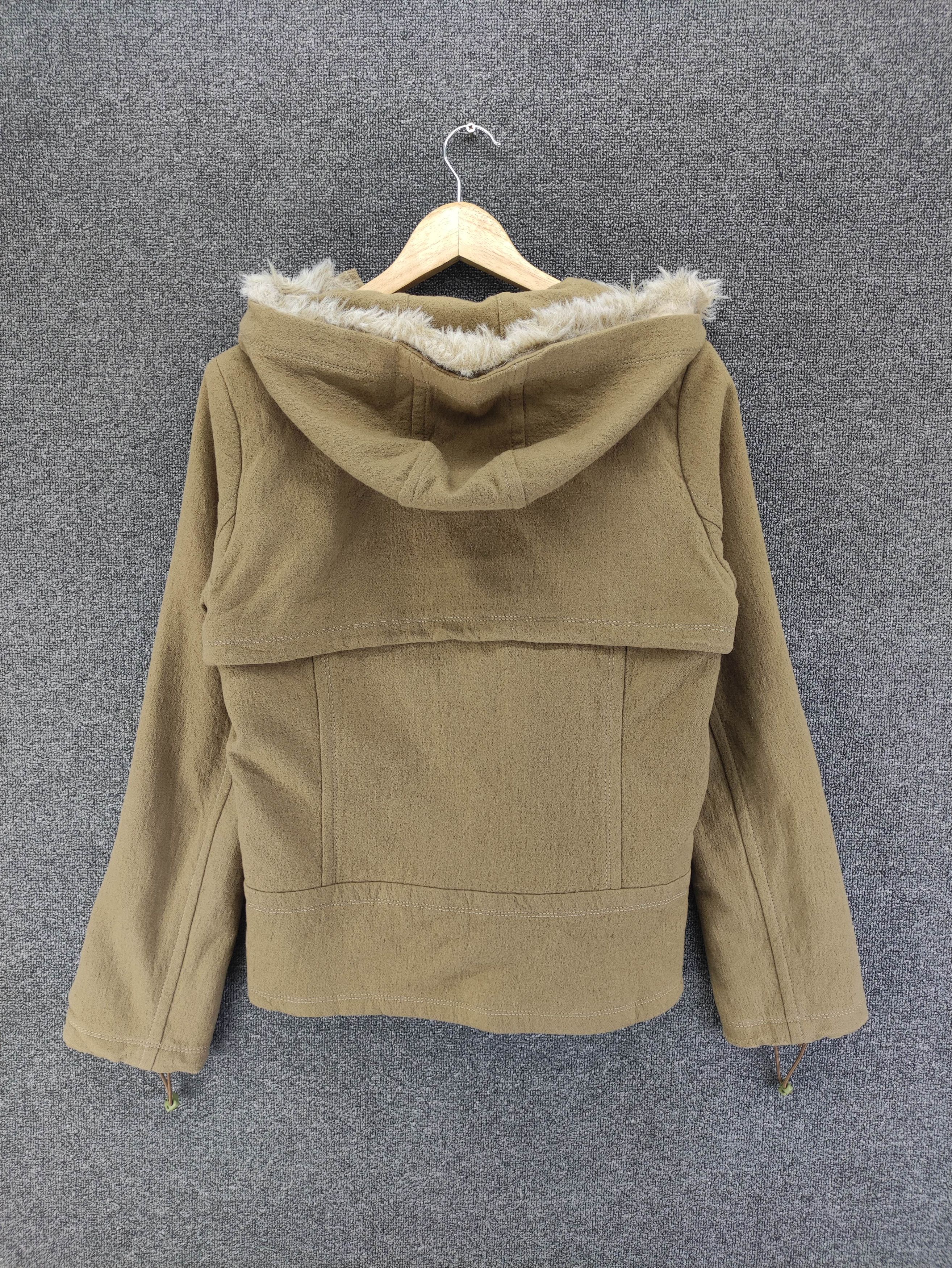 Burberry Vintage Burberry Blue Label Wool Hoodie Jacket Zipper Size S / US 4 / IT 40 - 11 Thumbnail
