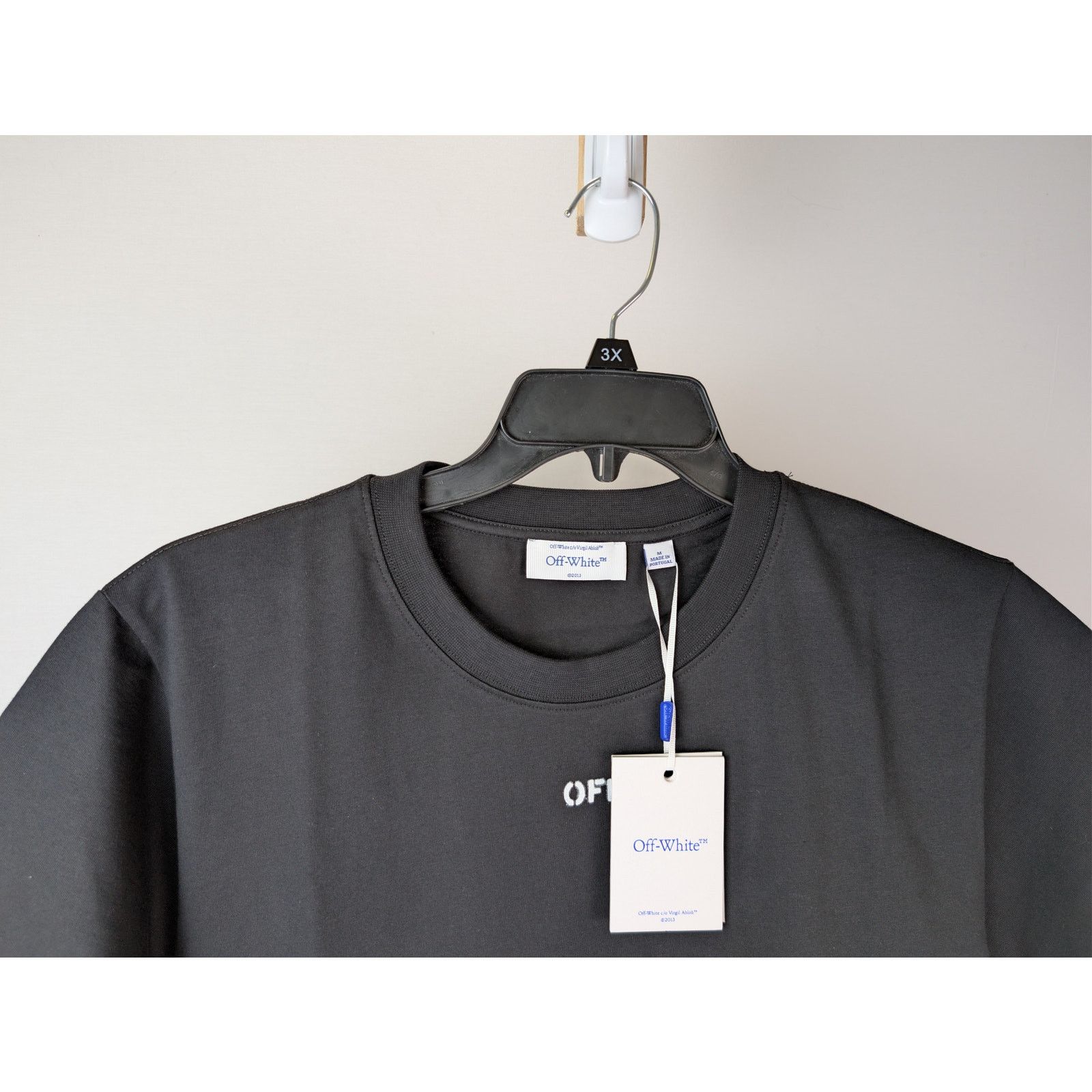 Off-White o1rshd1 Spray Can Arrow Slim S/S T-Shirt in Black Size US XXL / EU 58 / 5 - 4 Thumbnail
