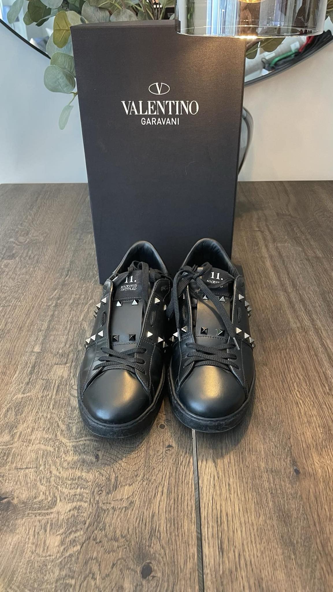 Valentino Valentino Garavani Rockstud Size US 9.5 / EU 42-43 - 1 Thumbnail
