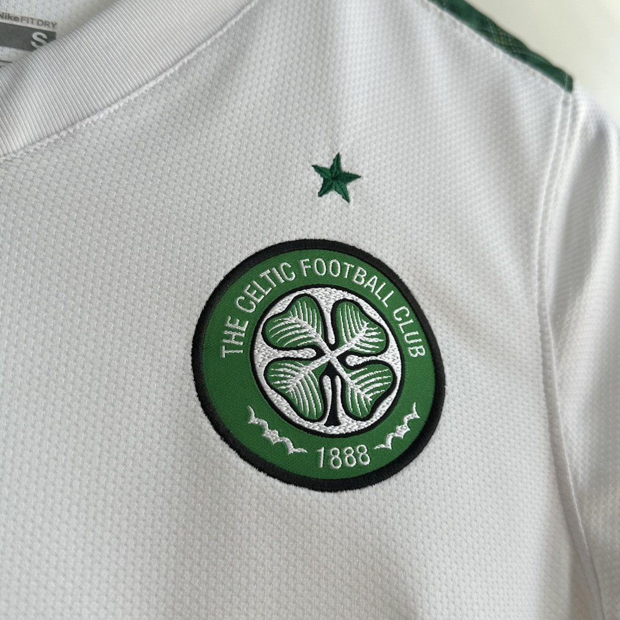 Nike Vintage Nike FC Celtic 2009/10 Away Soccer Jersey Blokecore Size US S / EU 44-46 / 1 - 6 Thumbnail