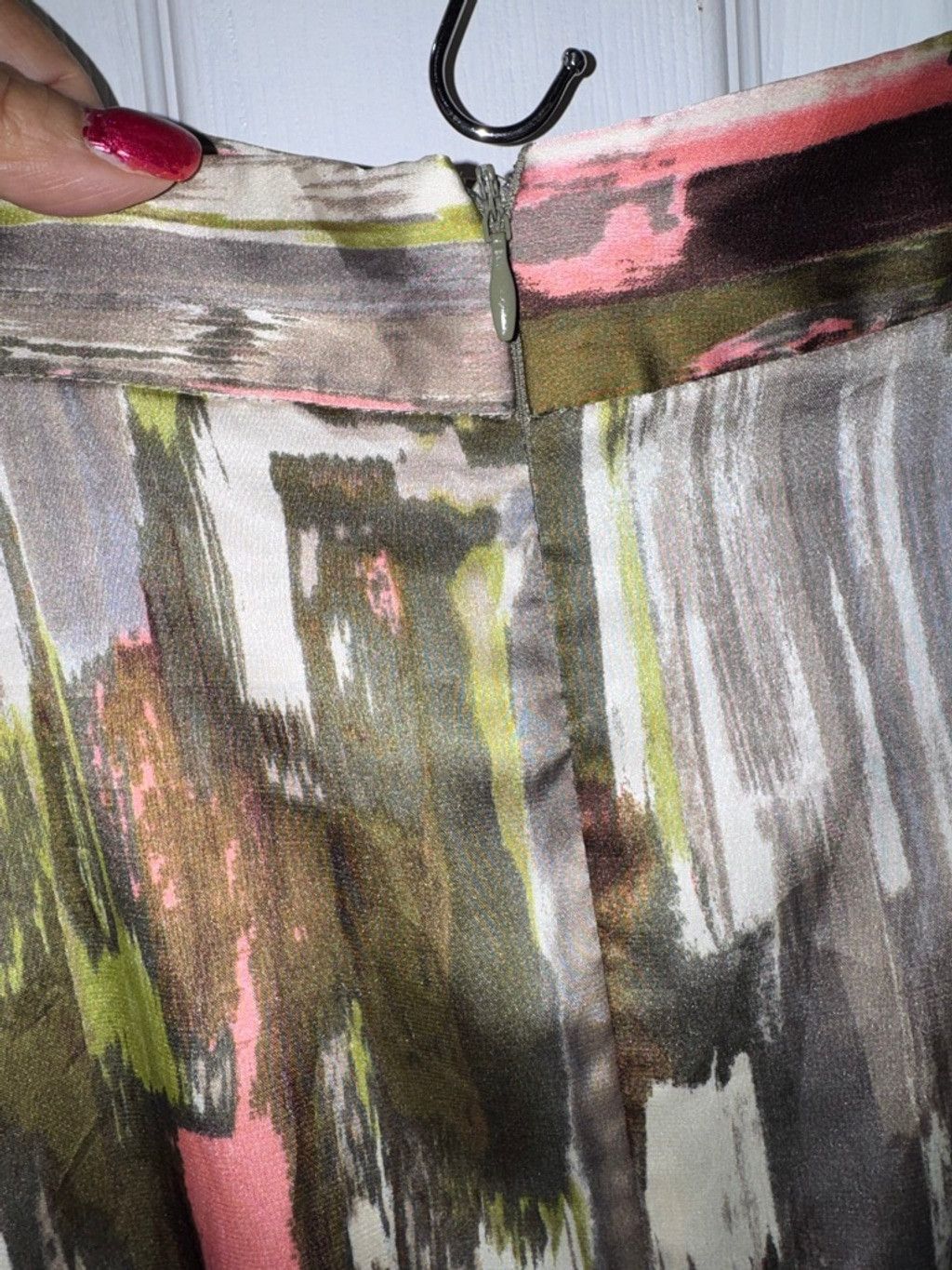 Calvin Klein Calvin Klein Watercolor Print Silk Skirt Size 34" / US 12 / IT 48 - 7 Thumbnail