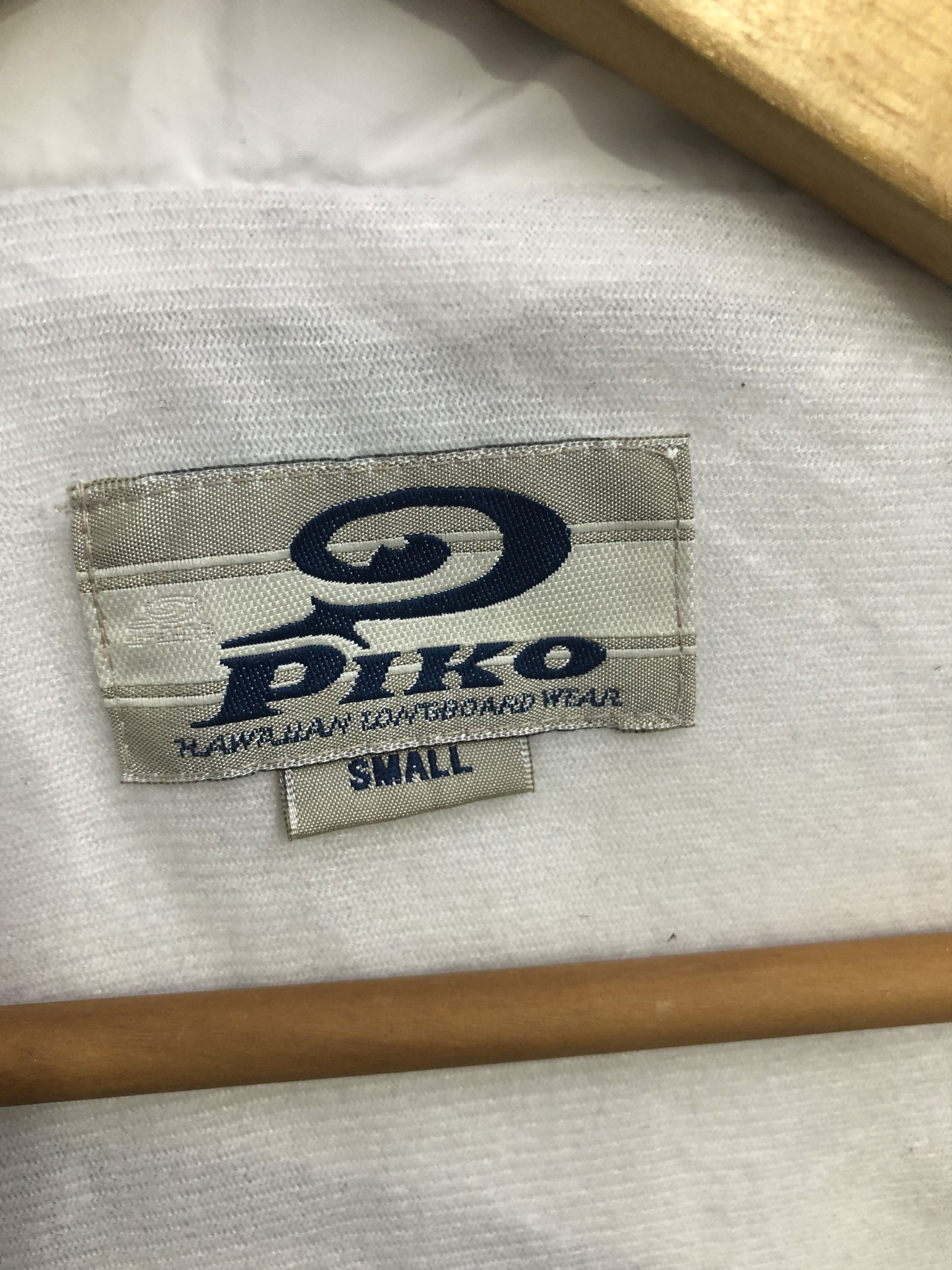 Vintage Vintage Piko Tape Logo Windbreaker Jacket White Size US S / EU 44-46 / 1 - 8 Thumbnail