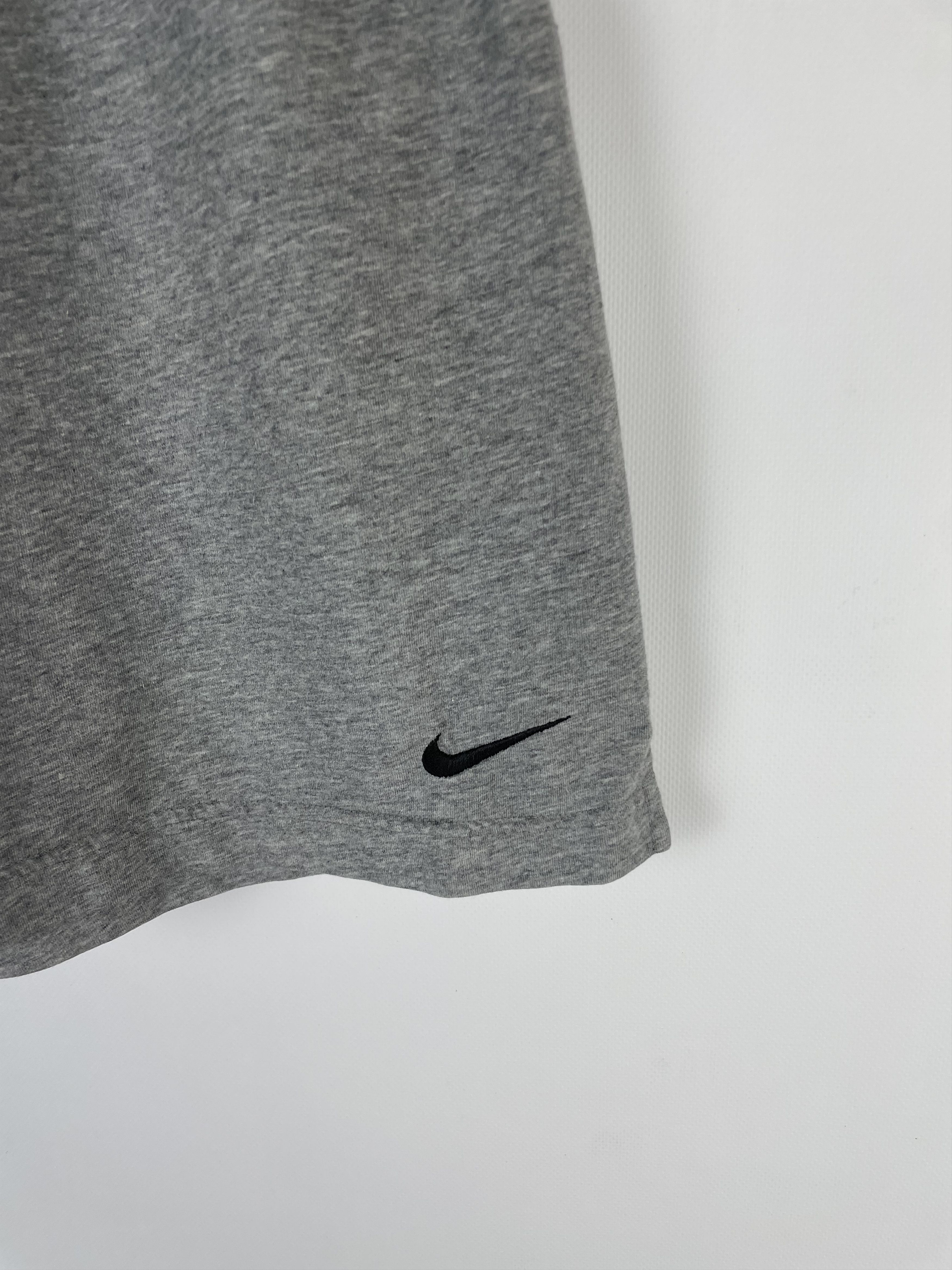 Nike Vintage Nike Shorts Size US 30 / EU 46 - 4 Thumbnail