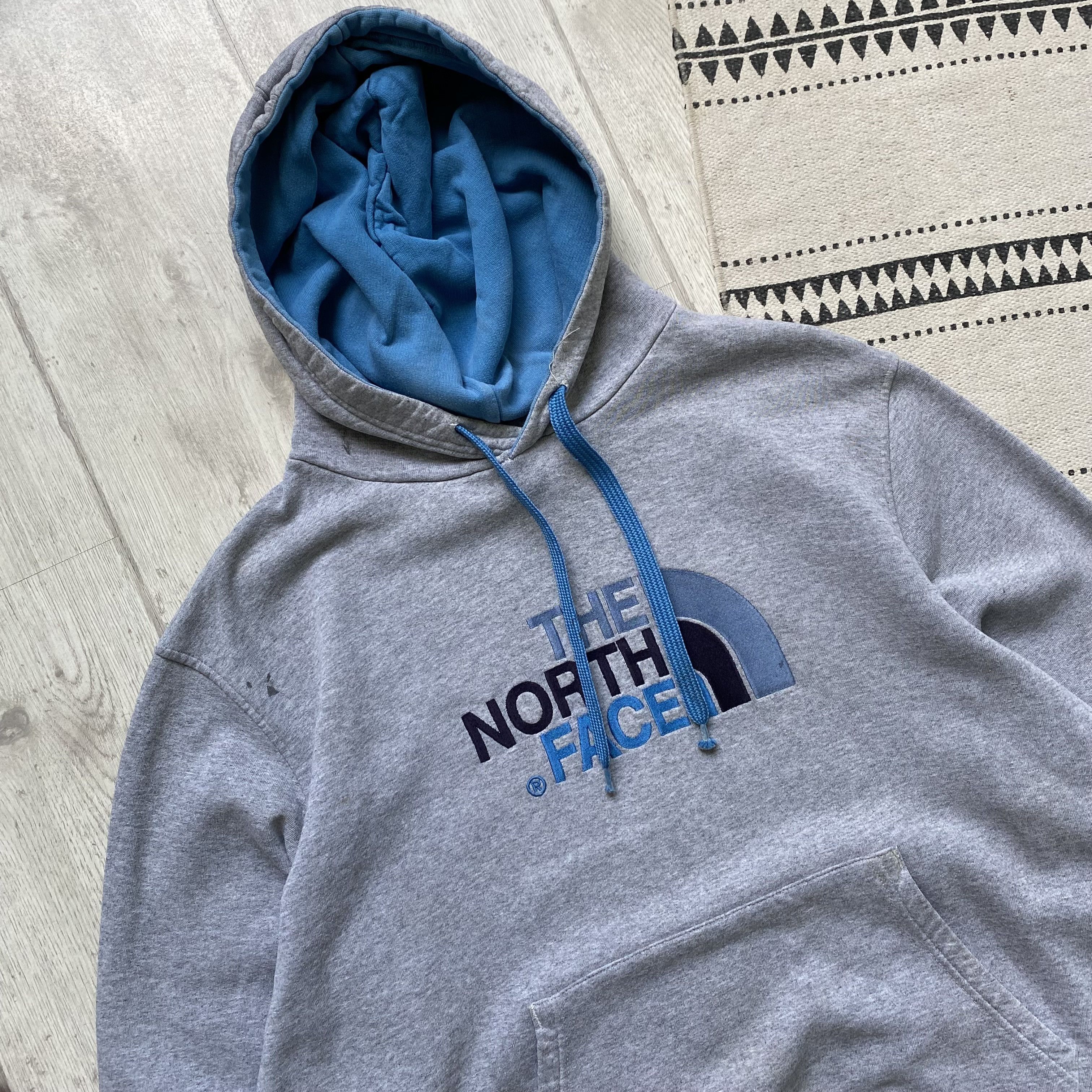 The North Face 🏂 Vintage The North Face hoodie Y2K Big center logo Size US L / EU 52-54 / 3 - 2 Thumbnail