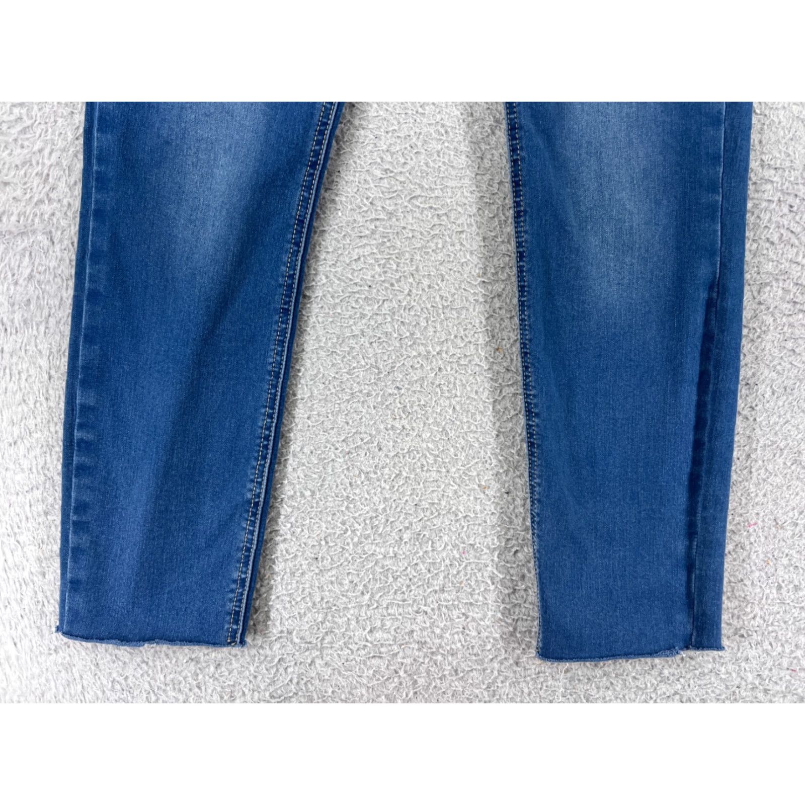 Guess Bullhead Jeans Juniors 22 Blue Denim High Waist Skinny 5-Pocket Distressed Comfort Stretch Vintage No Size 40" / US 18 - 4 Thumbnail