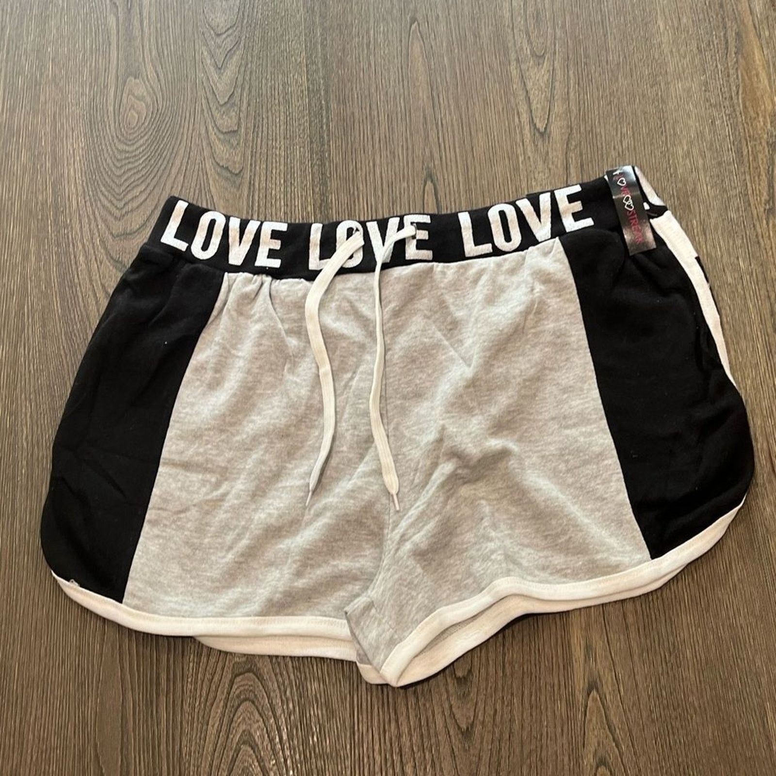 Vintage NWT Love Streak Womens Cotton Track Gym Shorts Size 3X Size 42" / US 20 - 1 Thumbnail