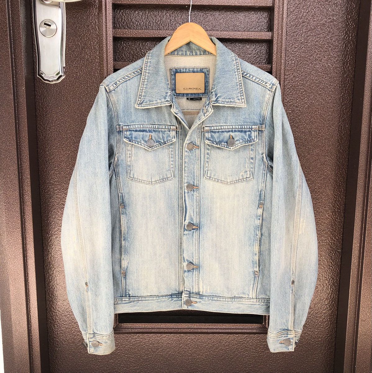 Oakley Vintage Oakley Denim Trucker Jacket Size US M / EU 48-50 / 2 - 15 Thumbnail