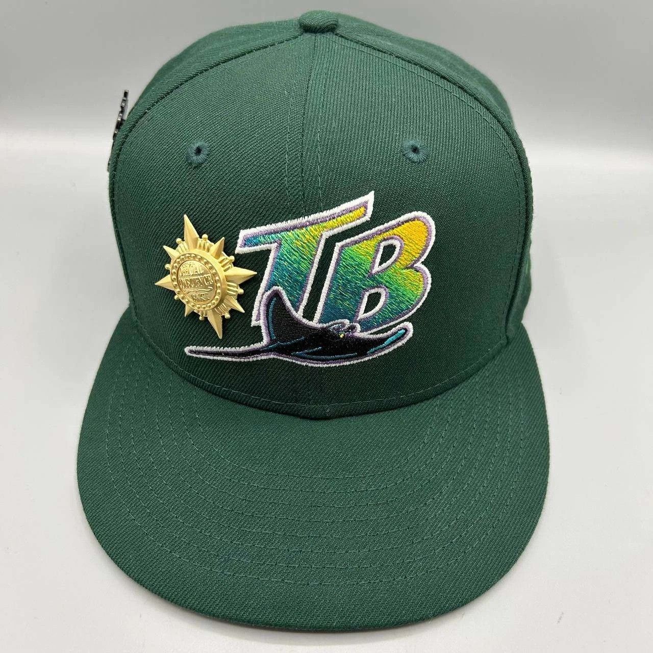 New Era Tampa Bay Devil Rays Hat Men 7 1/2 Green Pink MLB Fitted Cap Size ONE SIZE - 1 Thumbnail