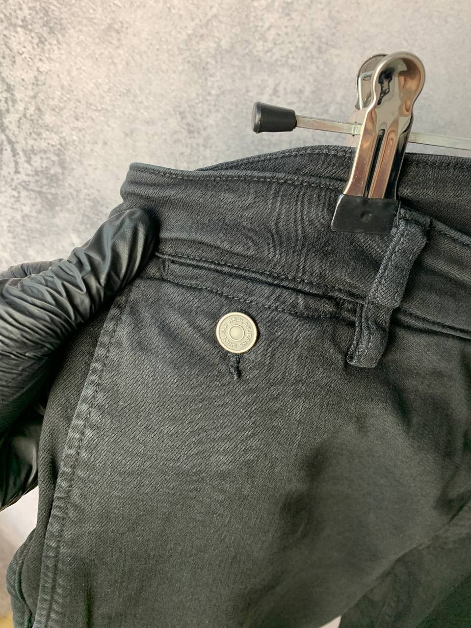 Designer REPLAY MB9722 Jeans Pants Denim Straight Fit Black Size US 36 / EU 52 - 7 Thumbnail