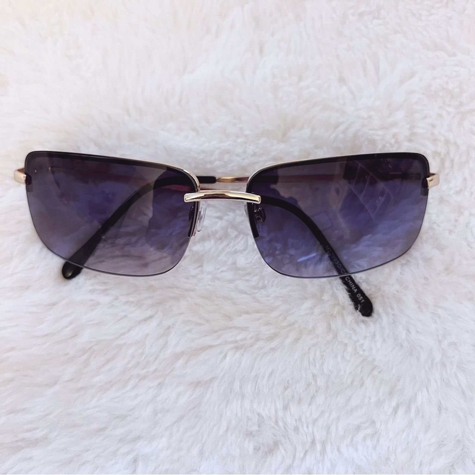 Other Delia Black Rimless Butterfly Accent Sunglasses Size ONE SIZE - 1 Thumbnail