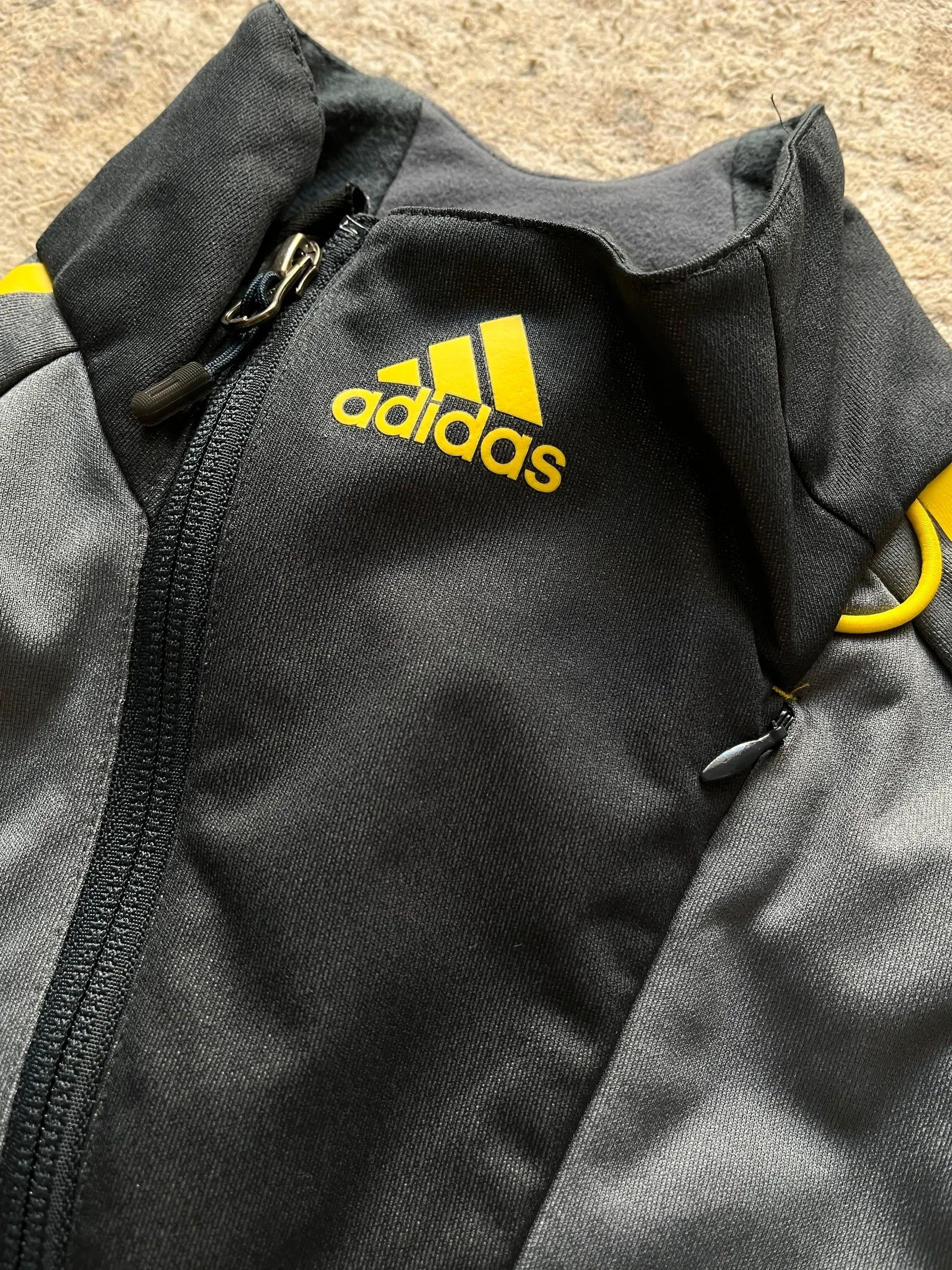 Adidas Adidas Sz 44 / 12 / L Track Jacket Rare 2013 Windbreaker Size L / US 10 / IT 46 - 4 Thumbnail