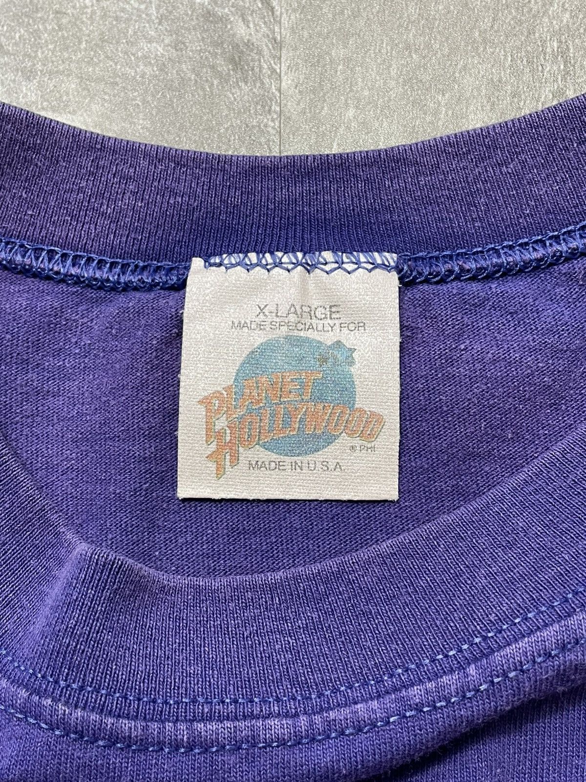 Planet Hollywood Vintage Planet Hollywood Maui Streetwear Tee Y2k Size US XL / EU 56 / 4 - 5 Thumbnail