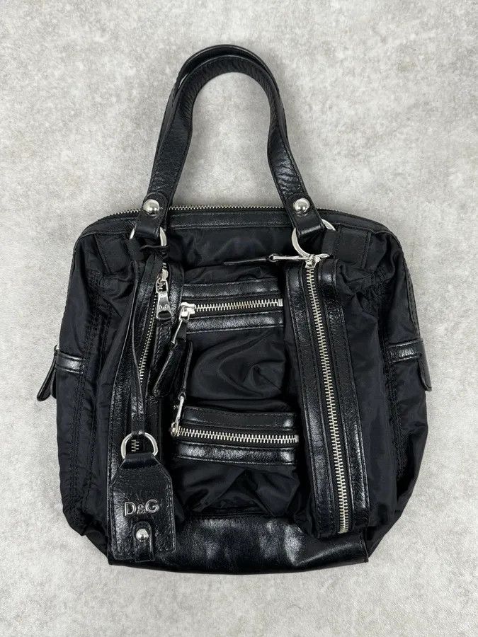 Dolce & Gabbana 2000s Dolce & Gabbana Black Cargo Zip Handle Bag Size ONE SIZE - 1 Thumbnail