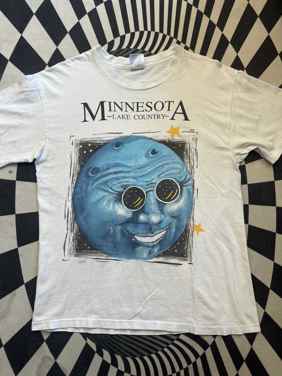 Arts & Science Vintage Artwork MINNESOTA Lake Country Blue Moon 90’s Tshirt Size US L / EU 52-54 / 3 - 1 Thumbnail