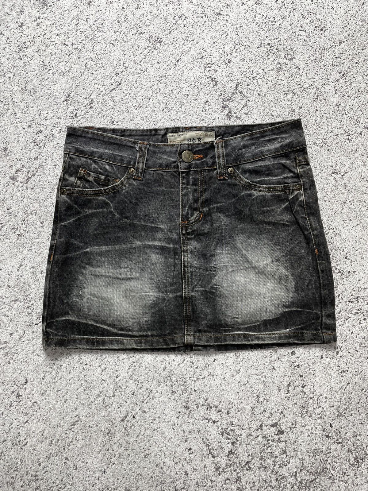 If Six Was Nine 2000s No K - Faded Black Mud Wash Denim Mini Skirt Gothic Size 30" / US 8 / IT 44 - 1 Thumbnail
