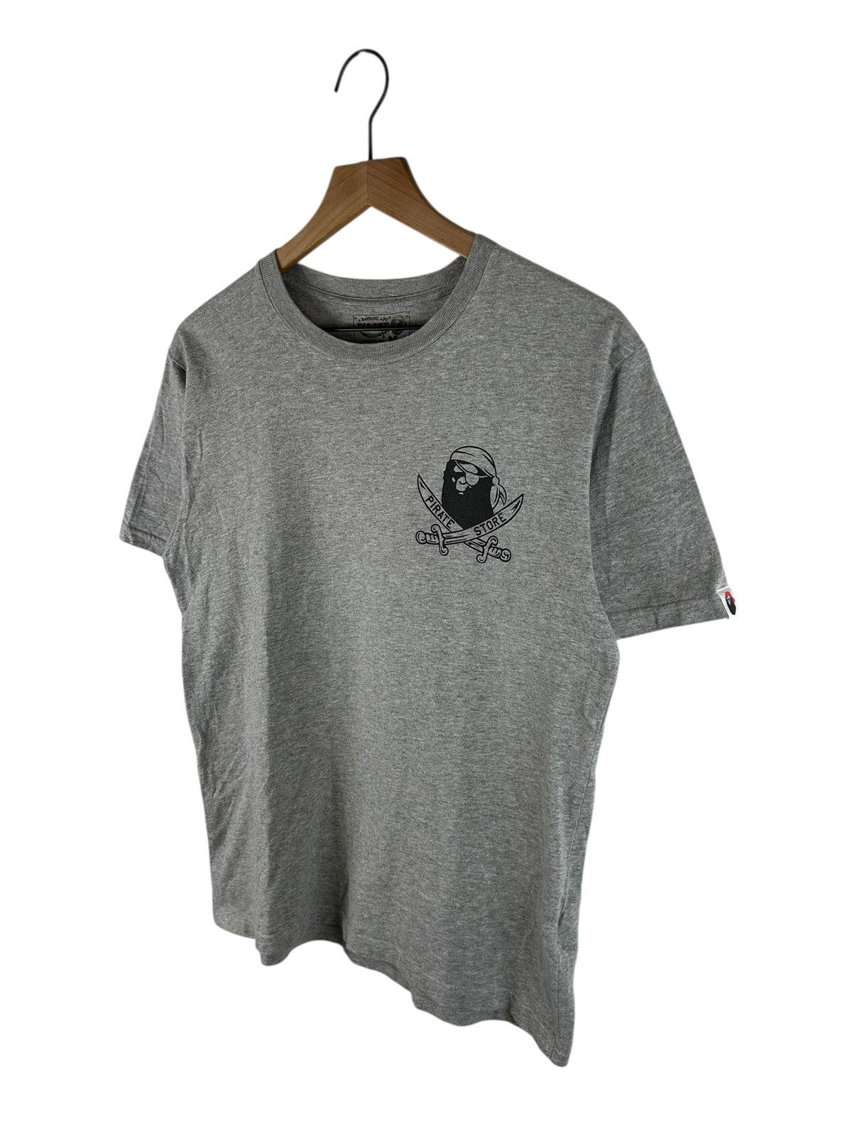 Bape Bape Pirates Logo Print T-Shirt Size US M / EU 48-50 / 2 - 4 Thumbnail