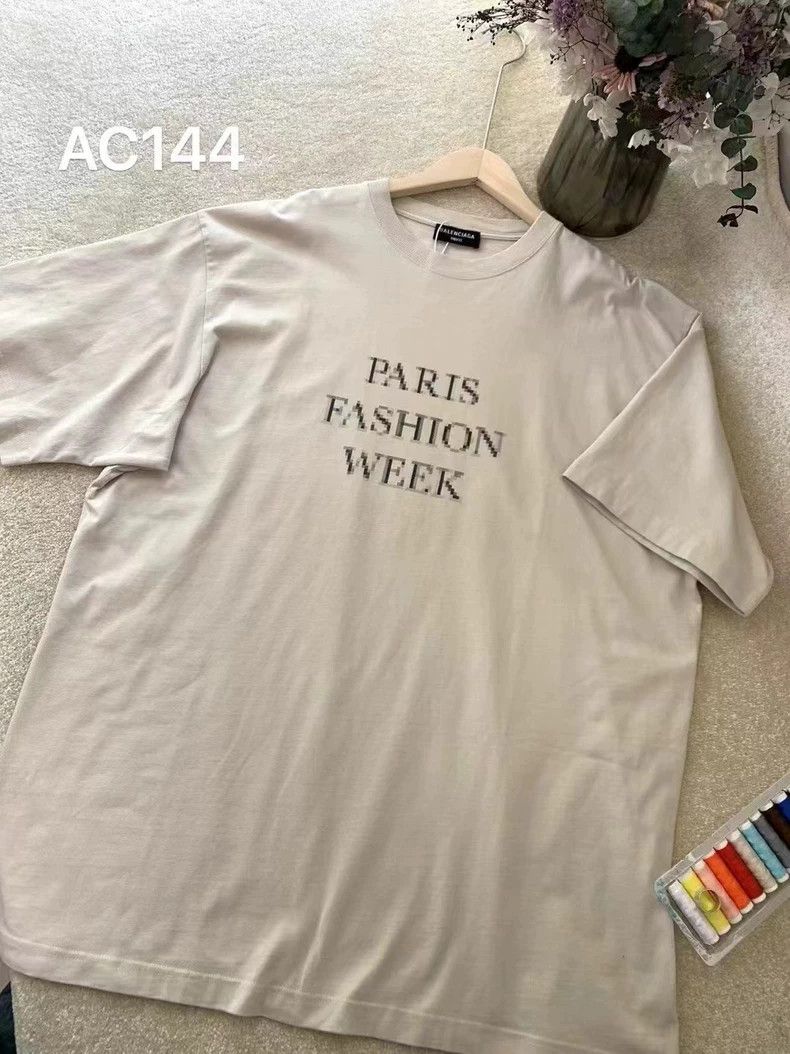 Balenciaga Balenciaga Paris Fashion Week Short Sleeve T-Shirt- DMC Size US XS / EU 42 / 0 - 1 Thumbnail