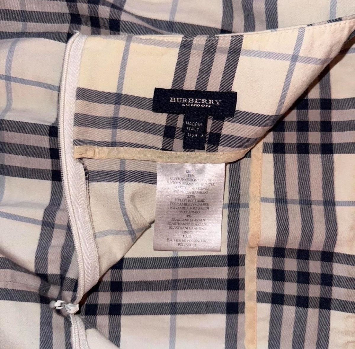 Burberry Burberry plaid mini skirt vintage size 8 Size 30" / US 8 / IT 44 - 2 Thumbnail