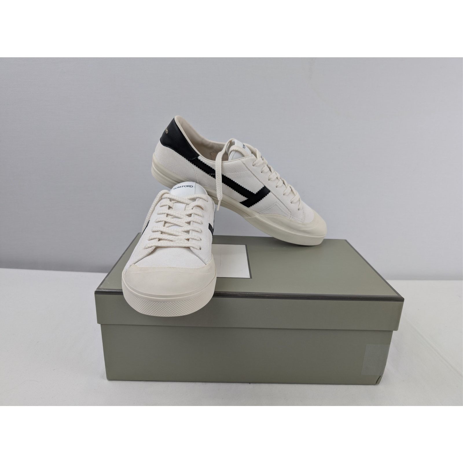 Tom Ford o1rshd1 Jarvis leather low-top sneakers in white/black Size US 8 / EU 41 - 17 Thumbnail