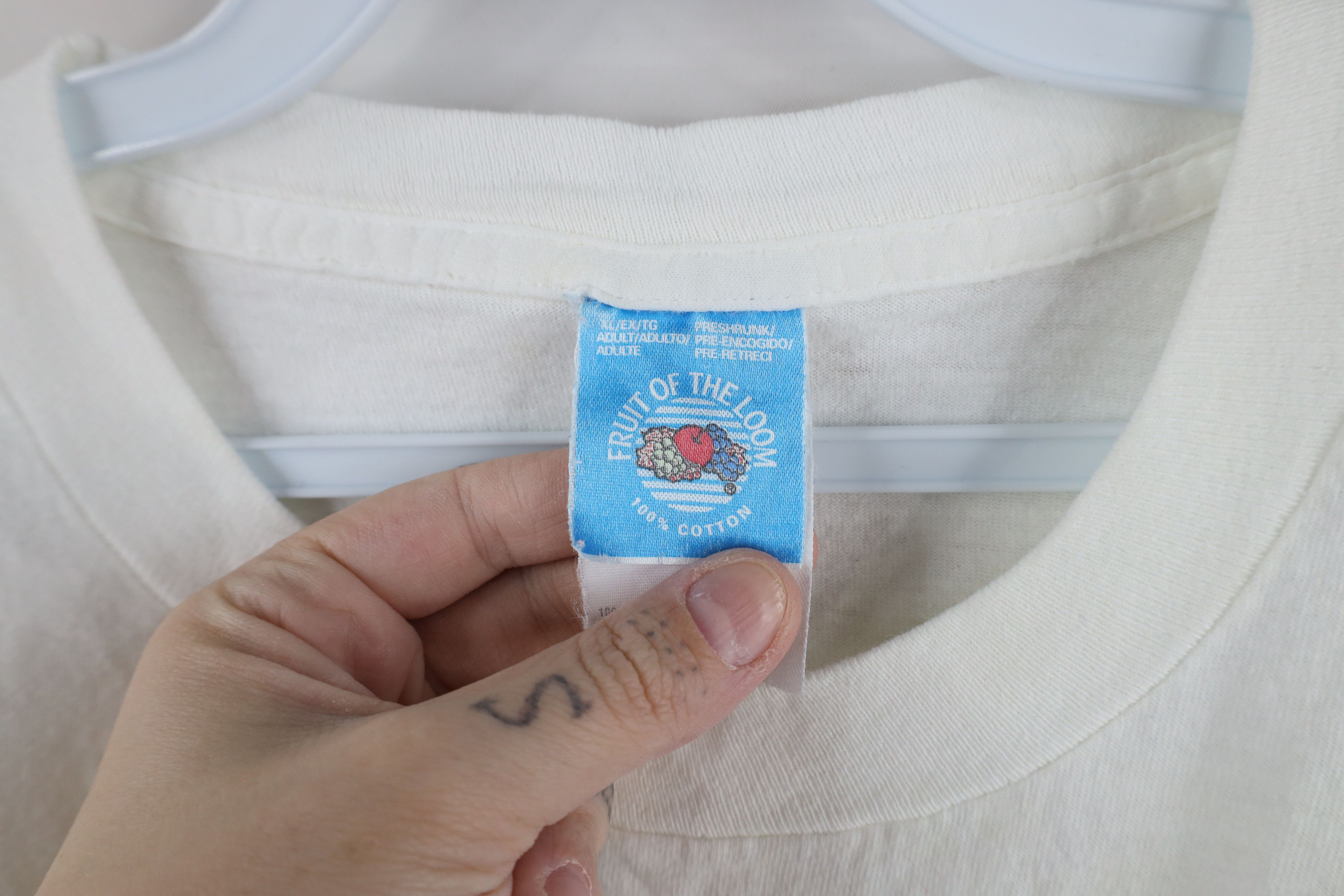 Vintage Vintage 90s Streetwear Heart Flower T-Shirt White USA Size XL / US 12-14 / IT 48-50 - 6 Thumbnail