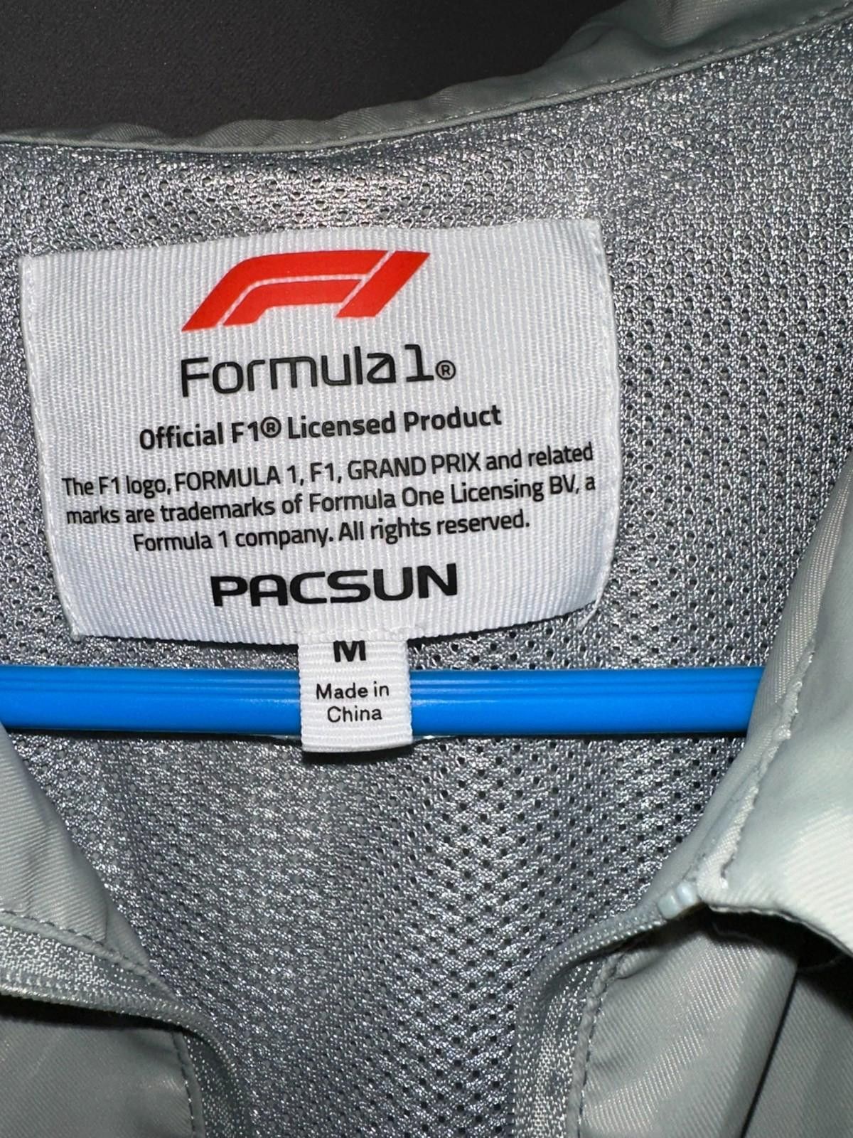Pacsun Formula 1 x PacSun short-sleeve jacket in size Medium Size US M / EU 48-50 / 2 - 4 Thumbnail