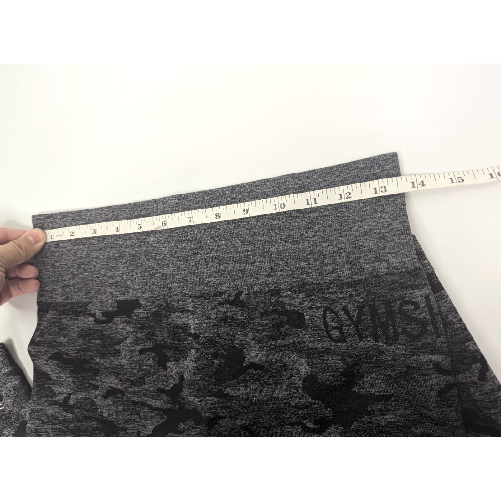 Gymshark Gymshark Leggings Womens Color Gray Black L Seamless Scrunch Butt Camouflage Adapt Camo Size 36" / US 14 / IT 50 - 7 Thumbnail